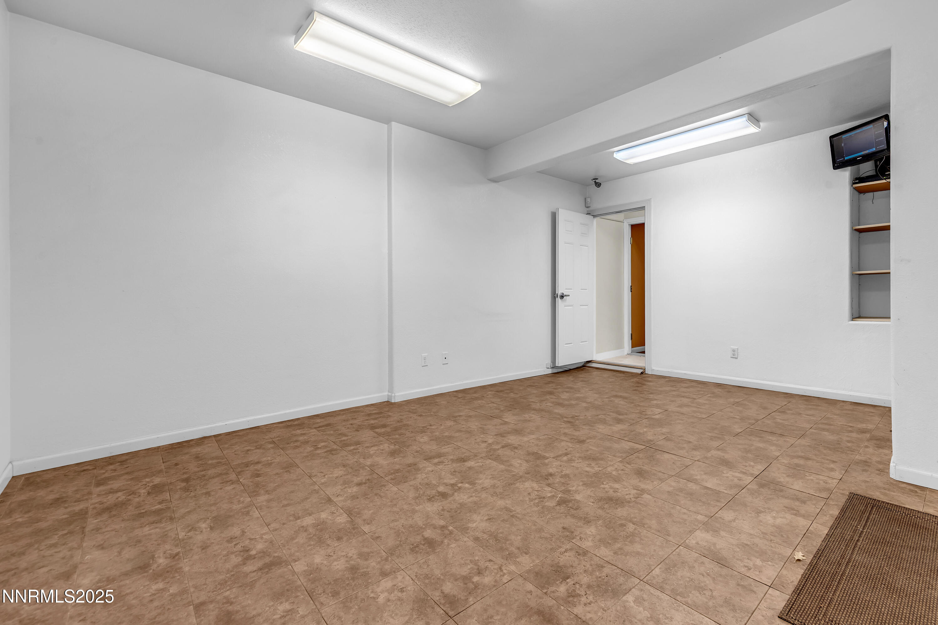836 W 5th Street Property Photo 29