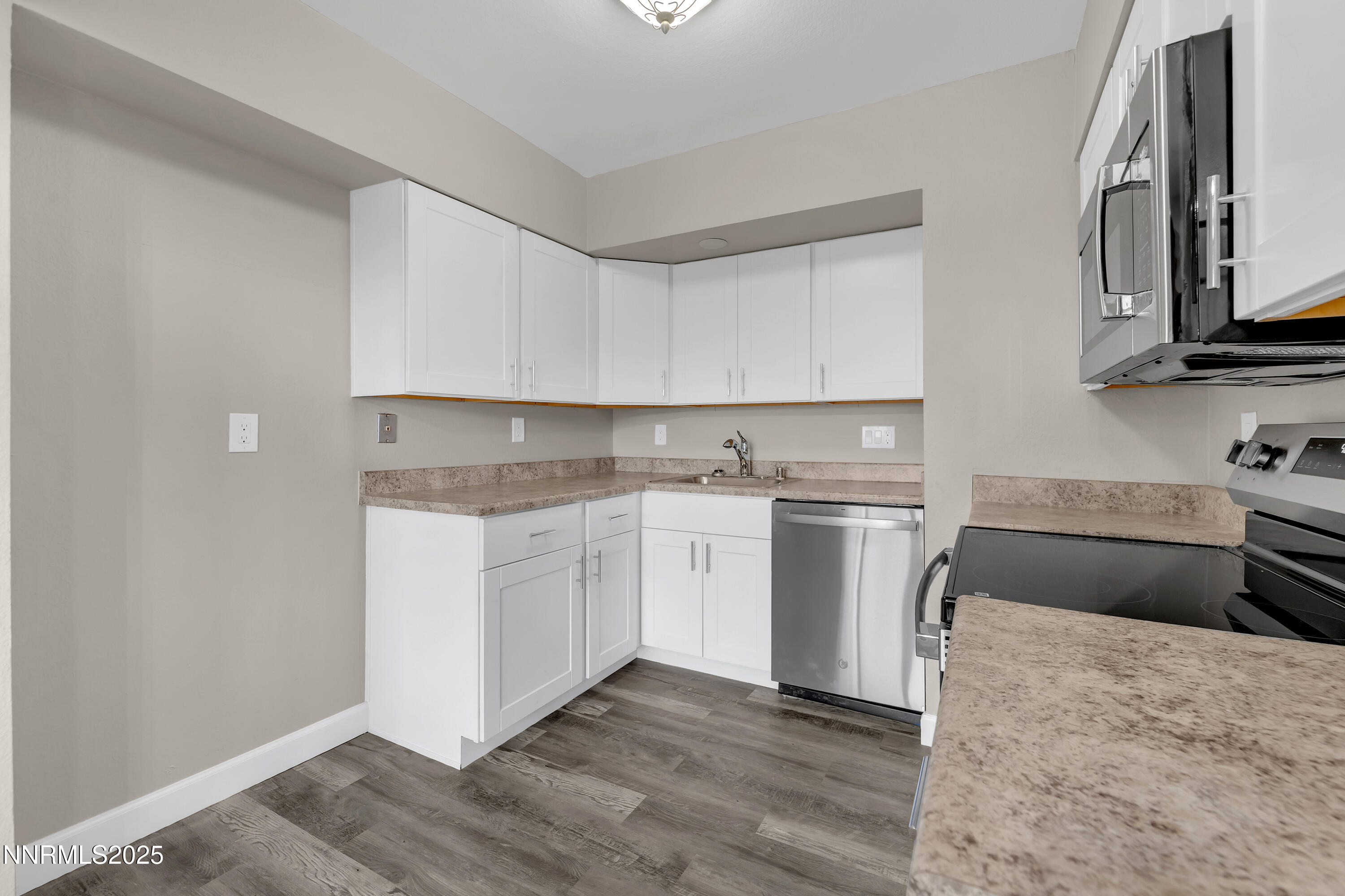 1841 Merchant Street Property Photo 9