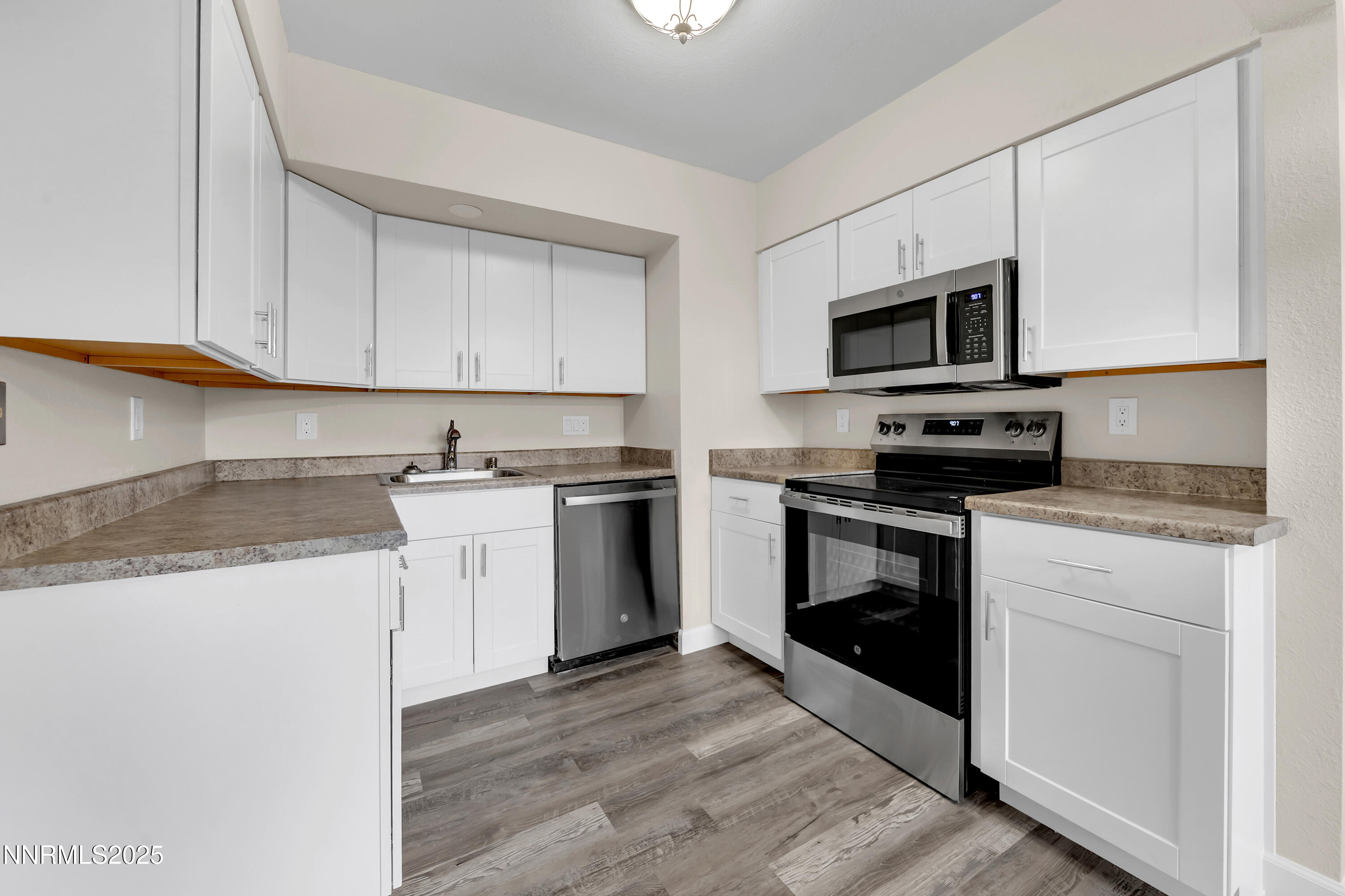 1841 Merchant Street Property Photo 10