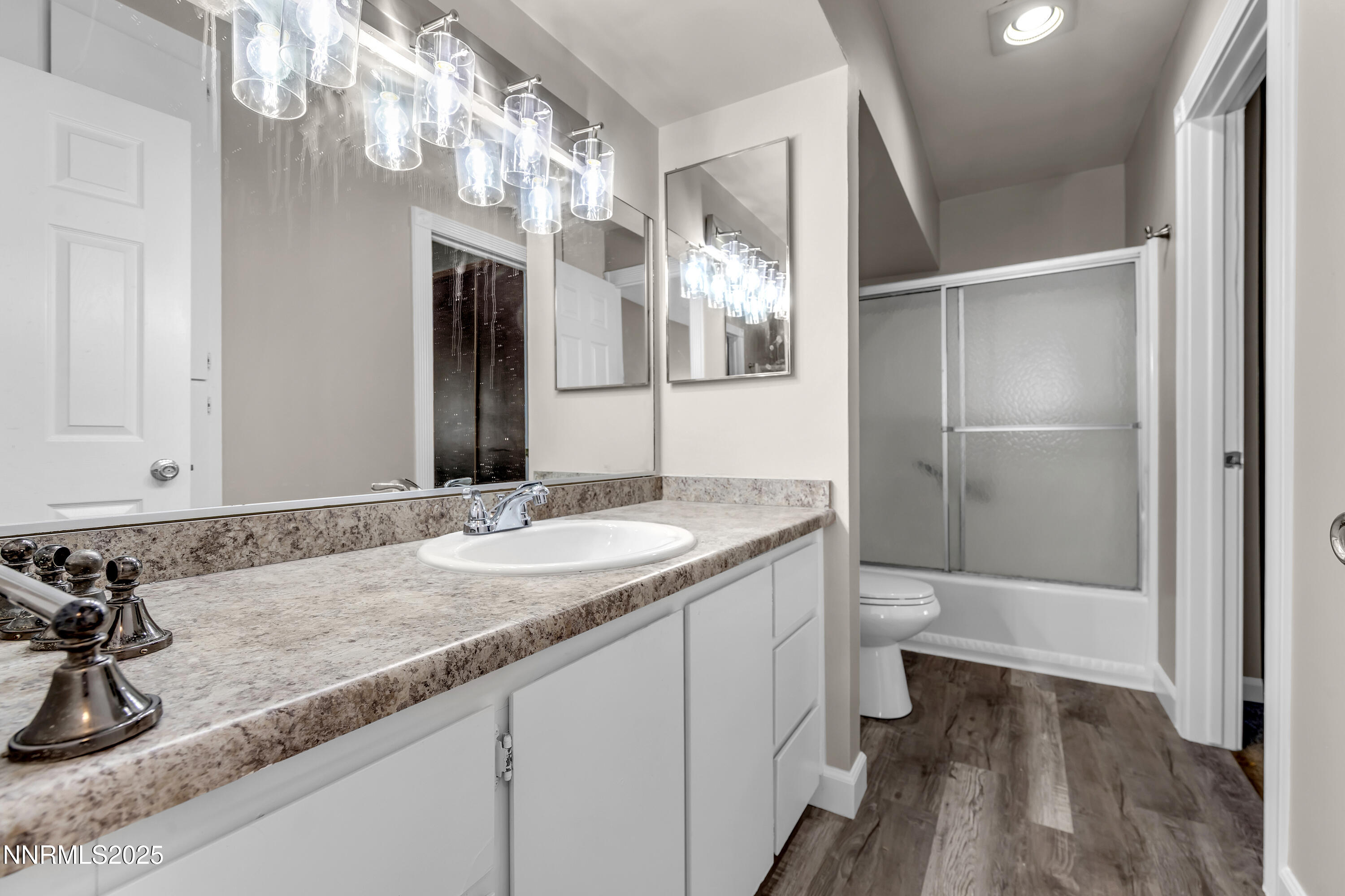 1841 Merchant Street Property Photo 14