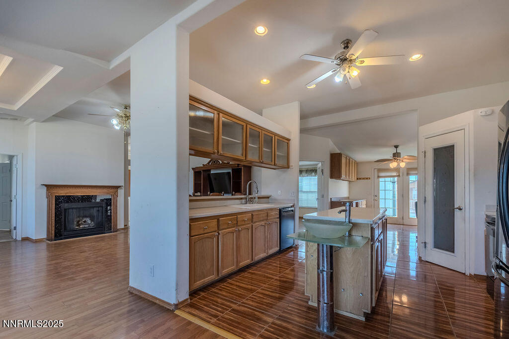 1535 Lincoln Circle Property Photo 7