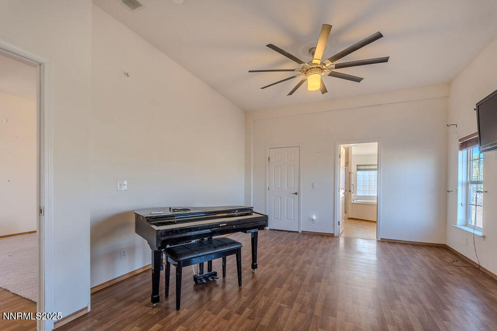 1535 Lincoln Circle Property Photo 23