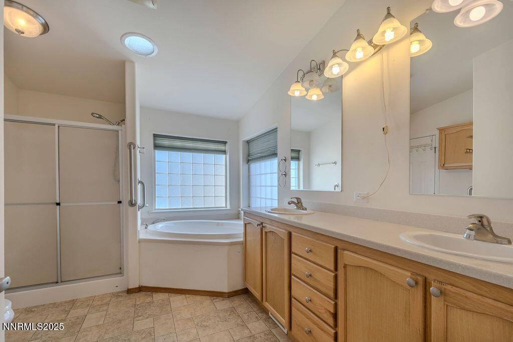 1535 Lincoln Circle Property Photo 26