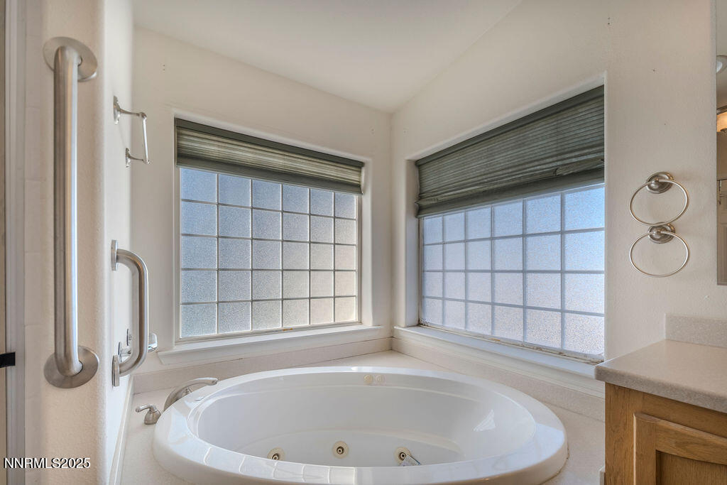 1535 Lincoln Circle Property Photo 27