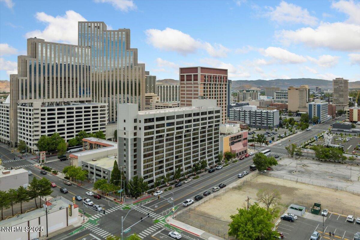 450 N Arlington Avenue Property Photo 1