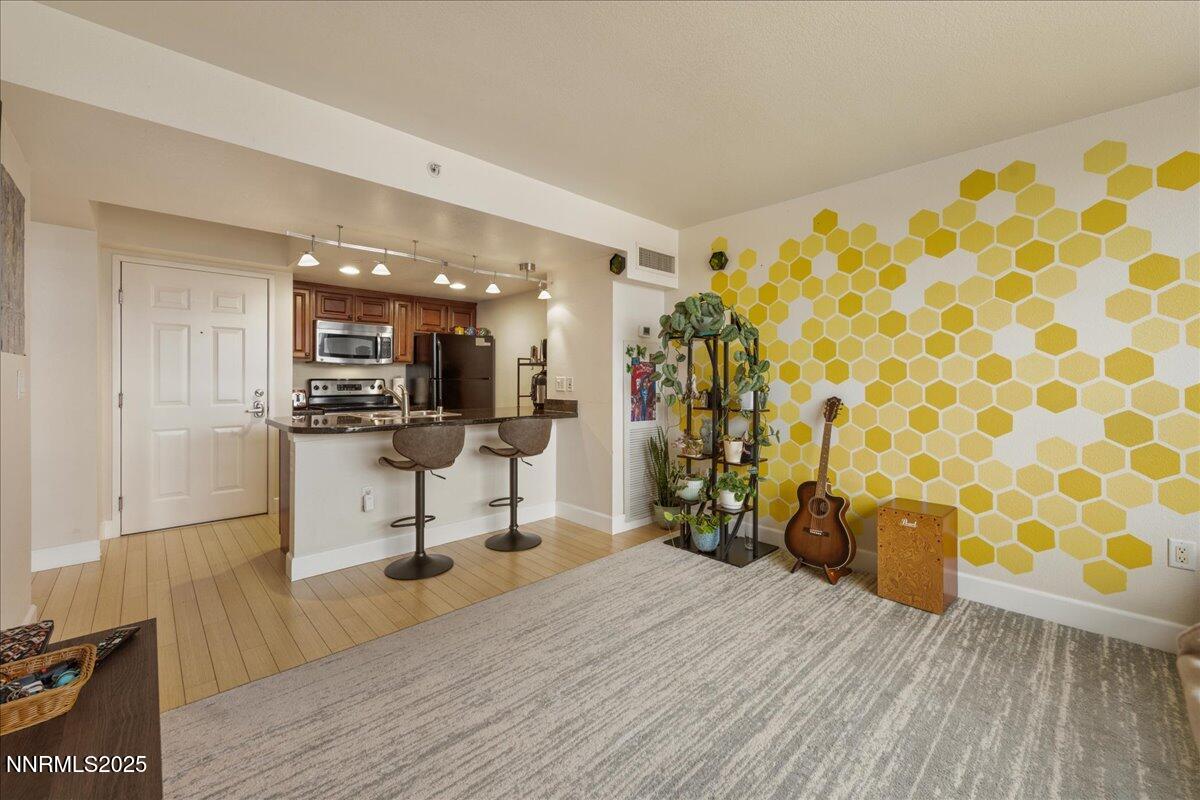 450 N Arlington Avenue Property Photo 7