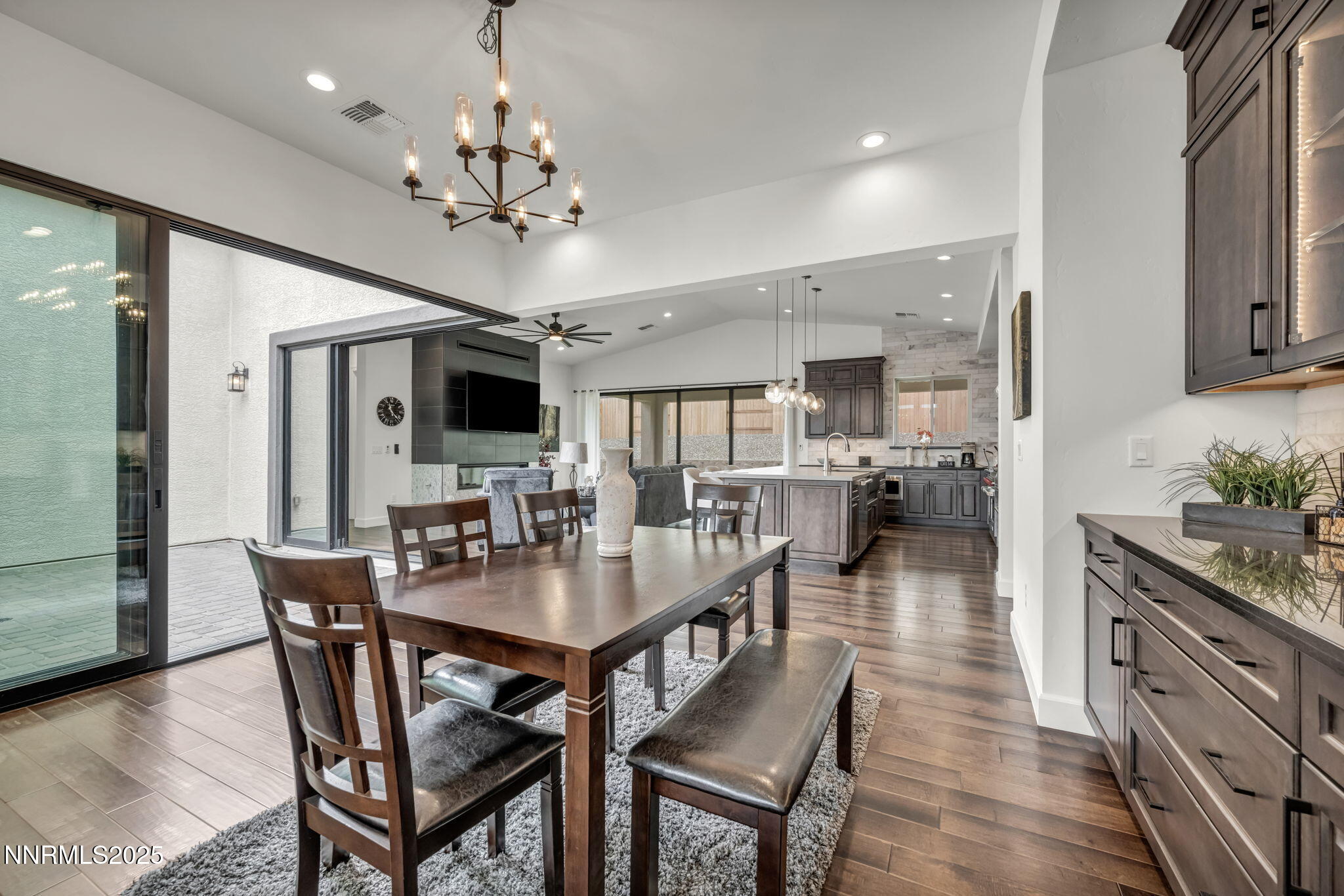 2348 Hammer Falls Drive Property Photo 5