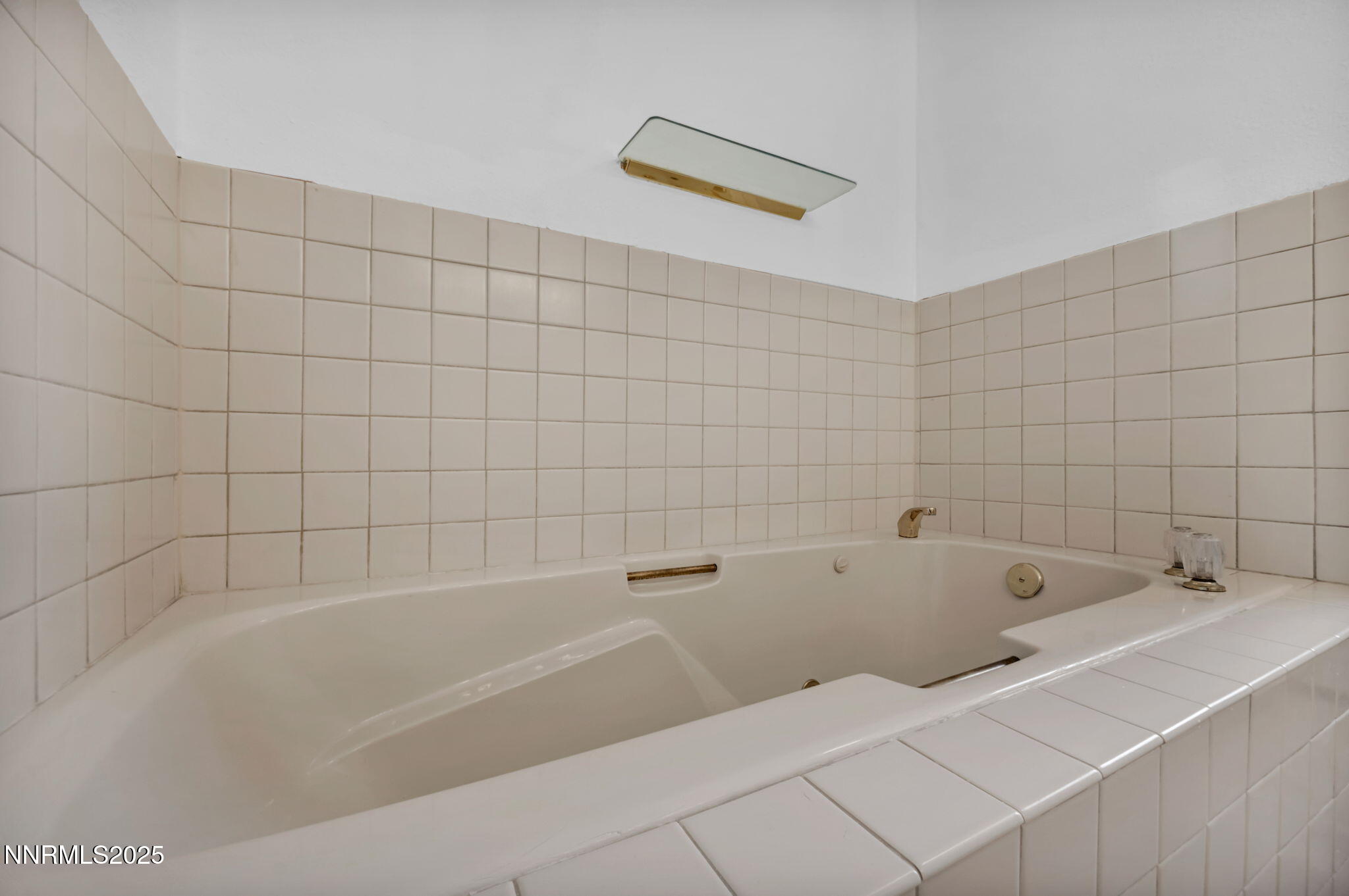 167 E 7th Avenue Property Photo 24