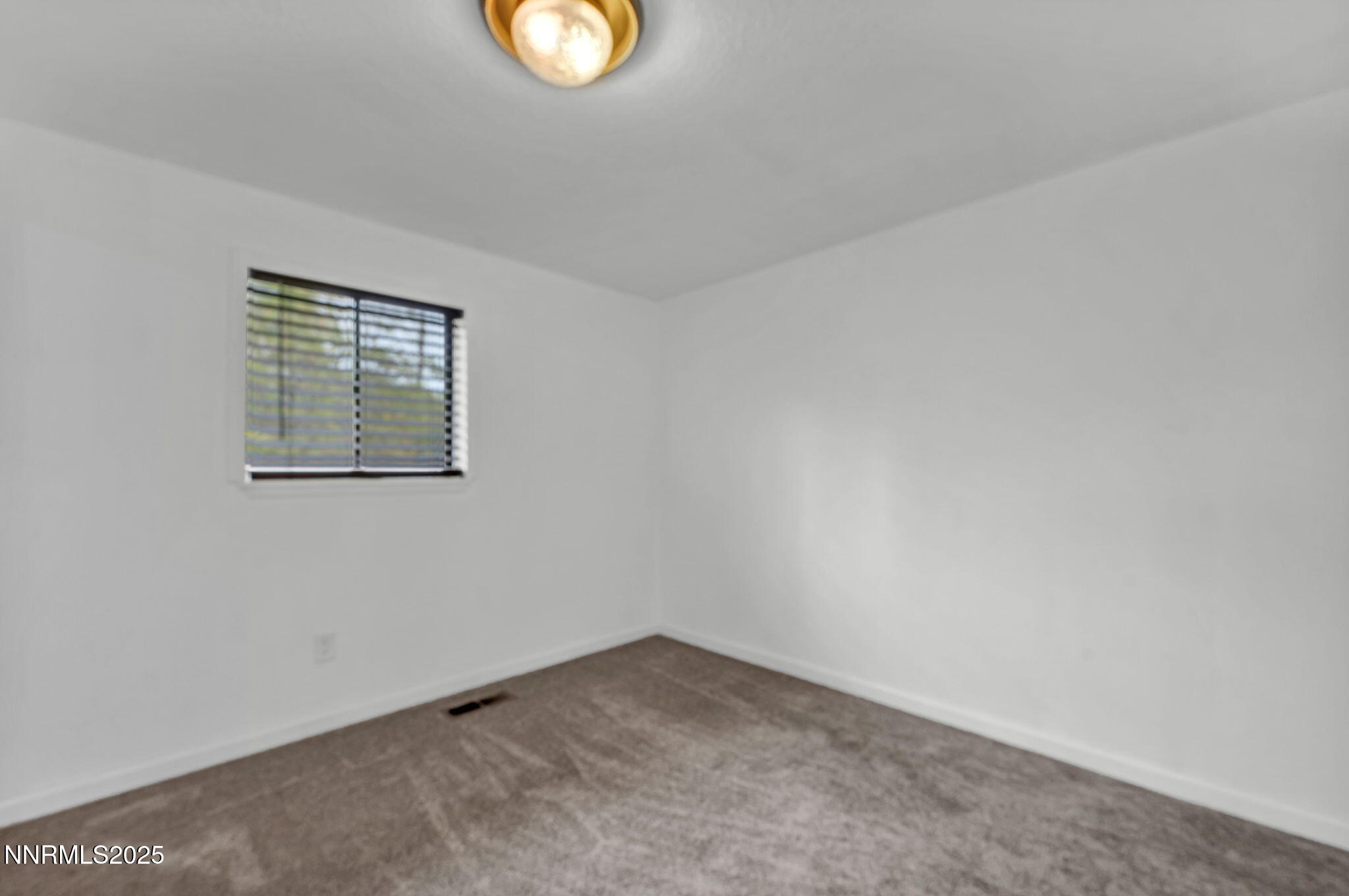 167 E 7th Avenue Property Photo 31