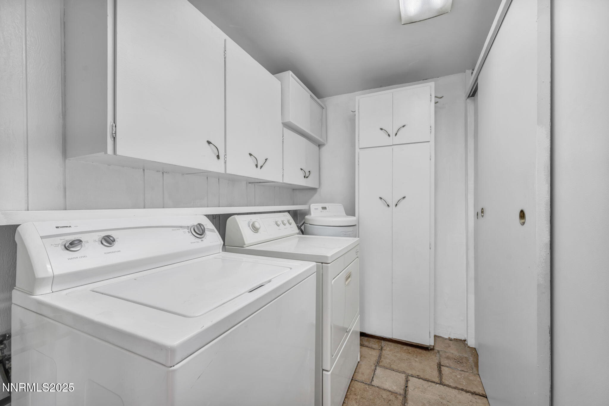 167 E 7th Avenue Property Photo 33