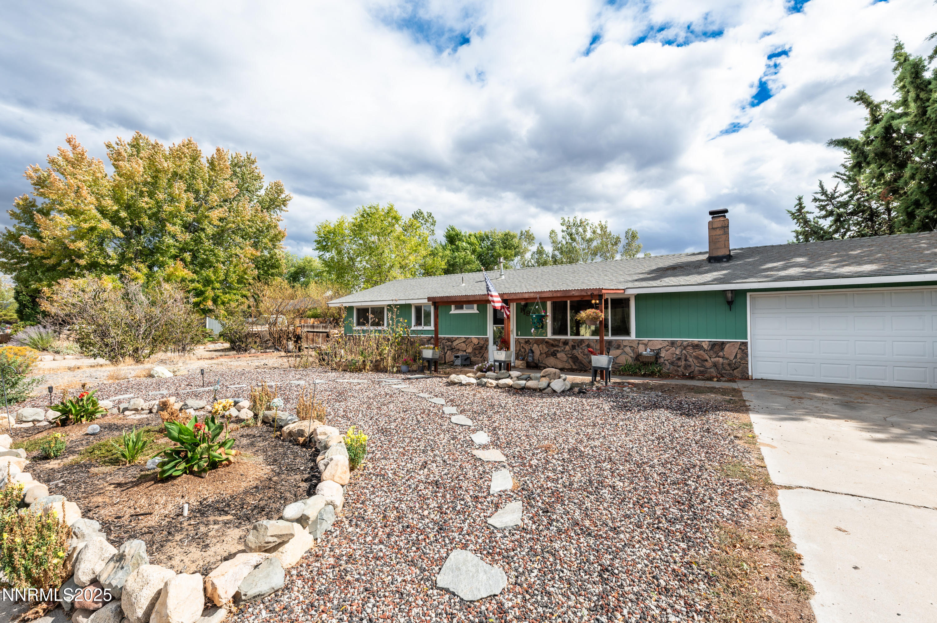 1193 Manhattan Way Property Photo 5