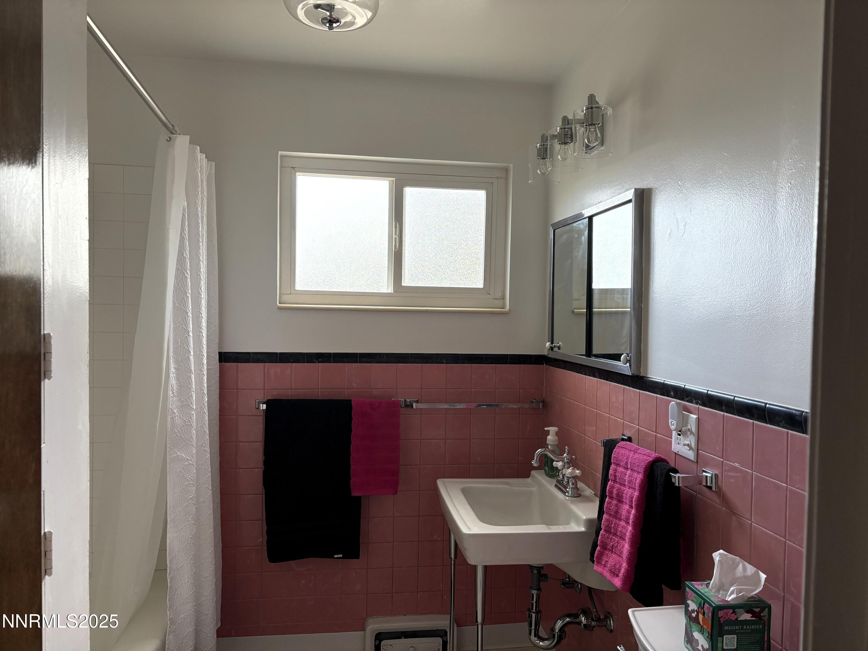 230 Glenmanor Drive Property Photo 16