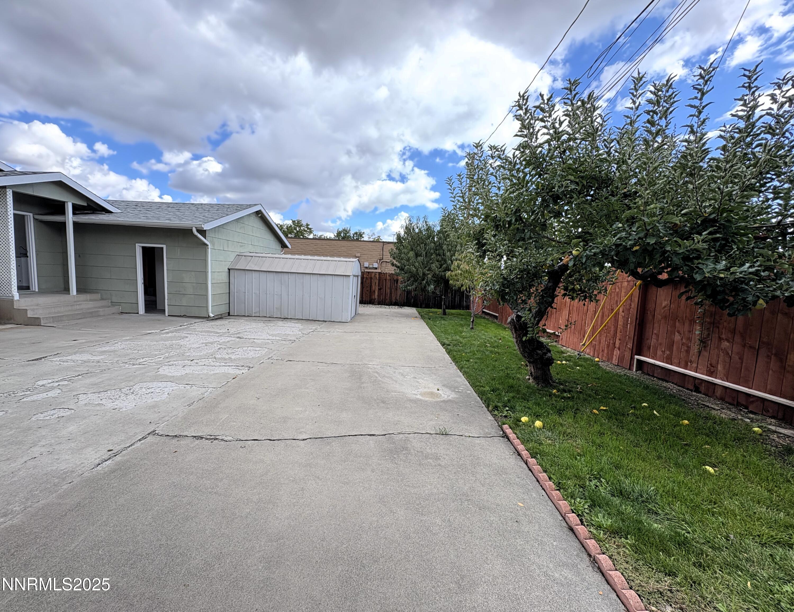 230 Glenmanor Drive Property Photo 21