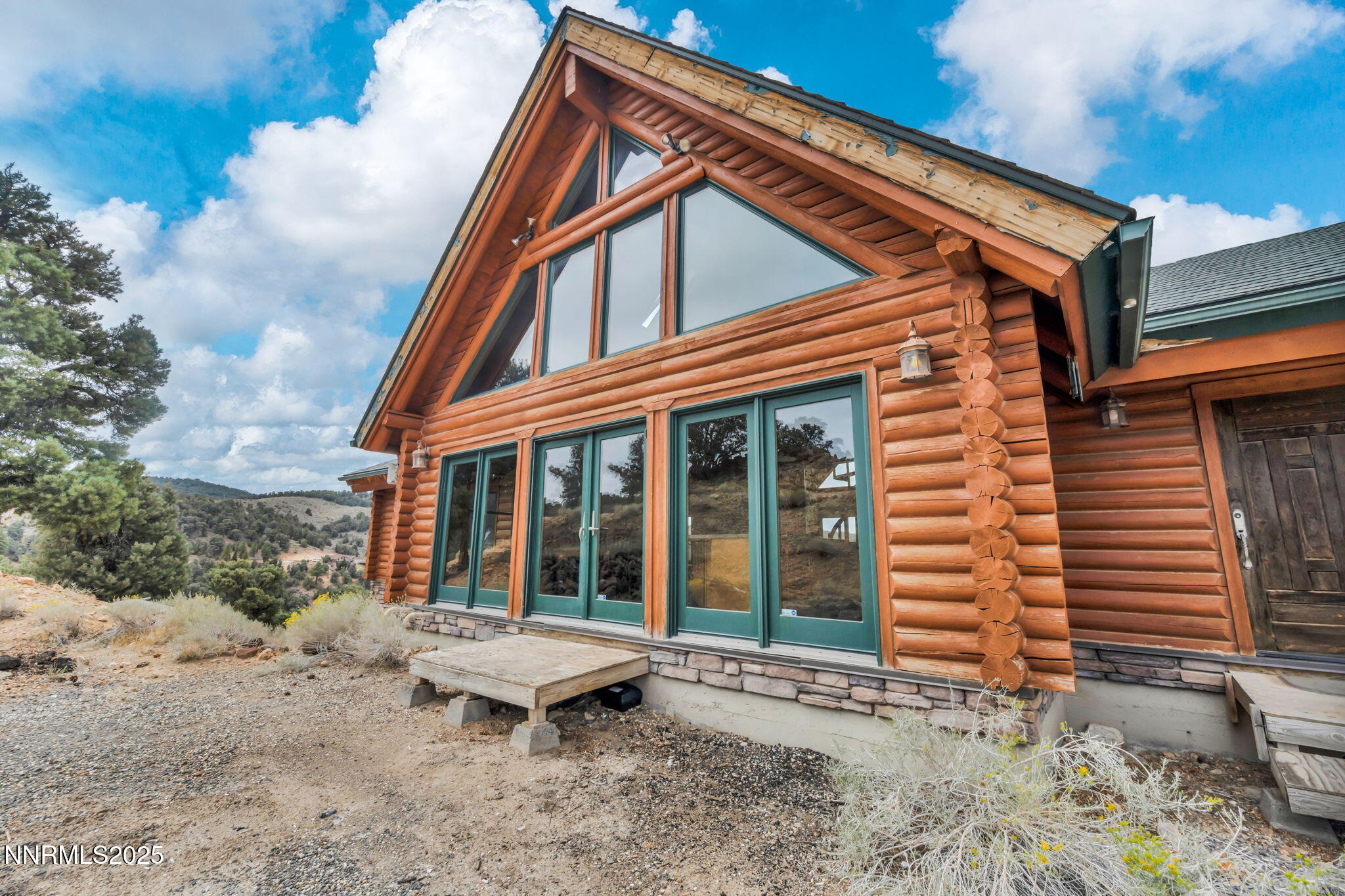 1300 Yellow Jacket Road Property Photo 8