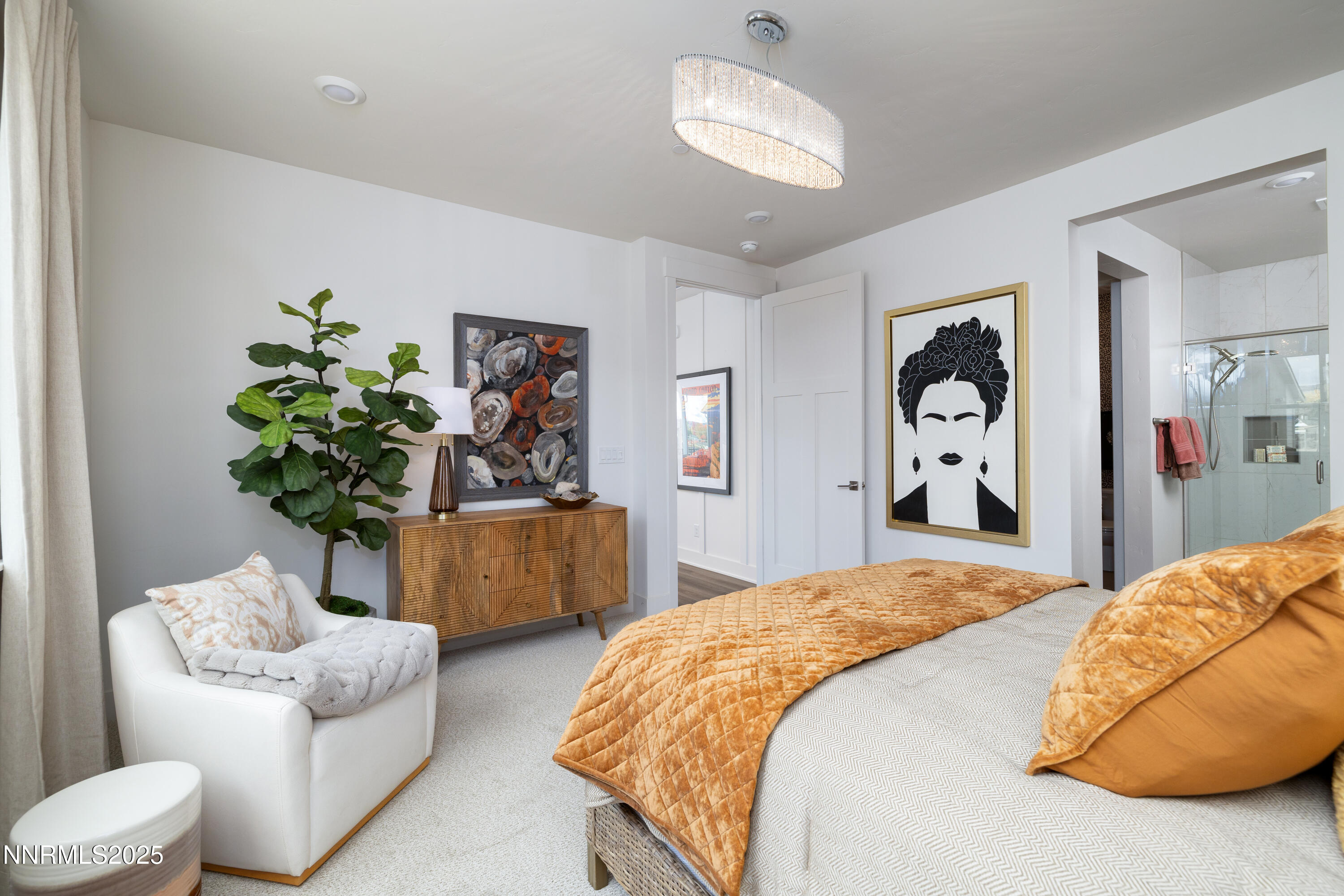 284 Arlis Place Property Photo 8