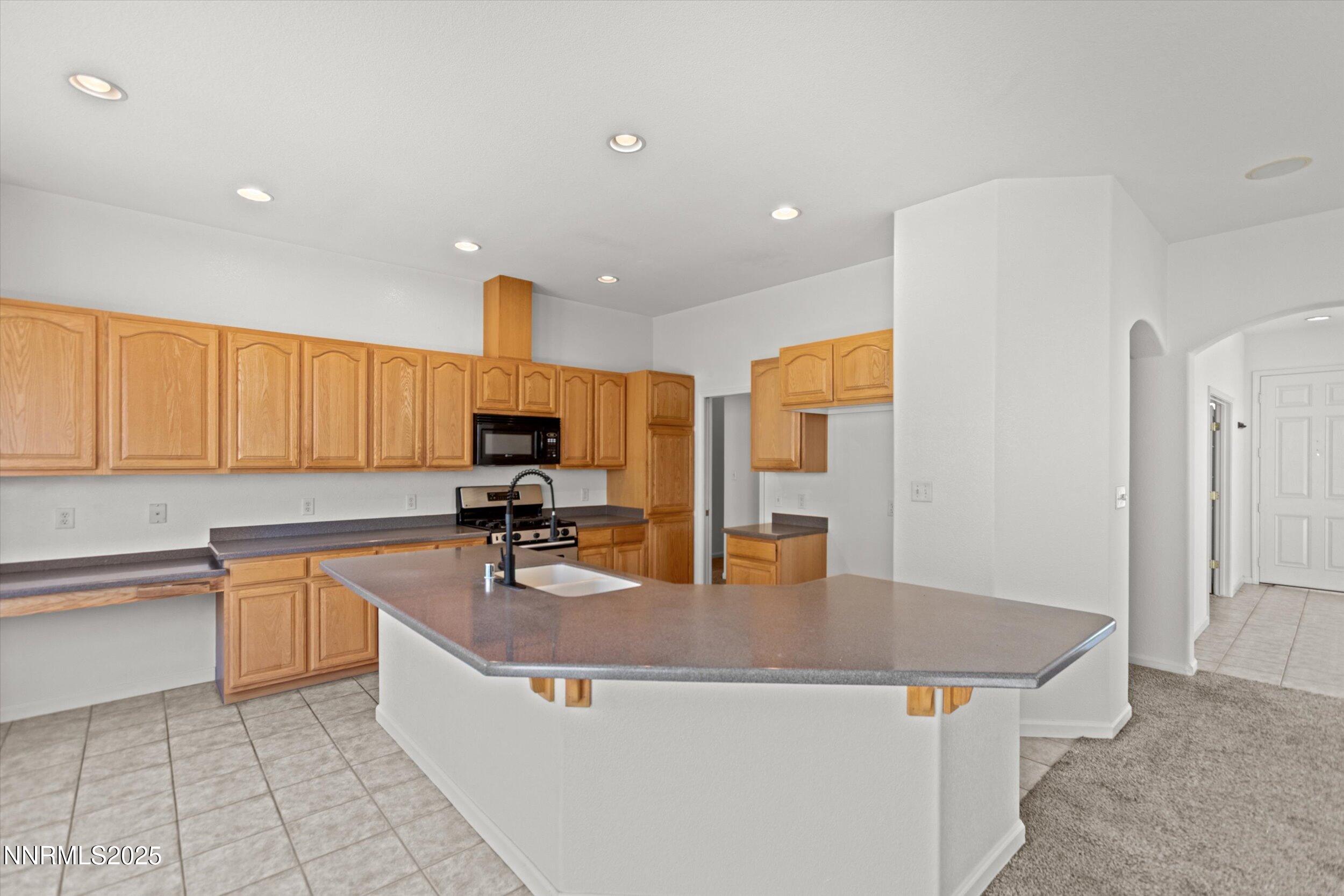 2365 Red Maple Court Property Photo 10