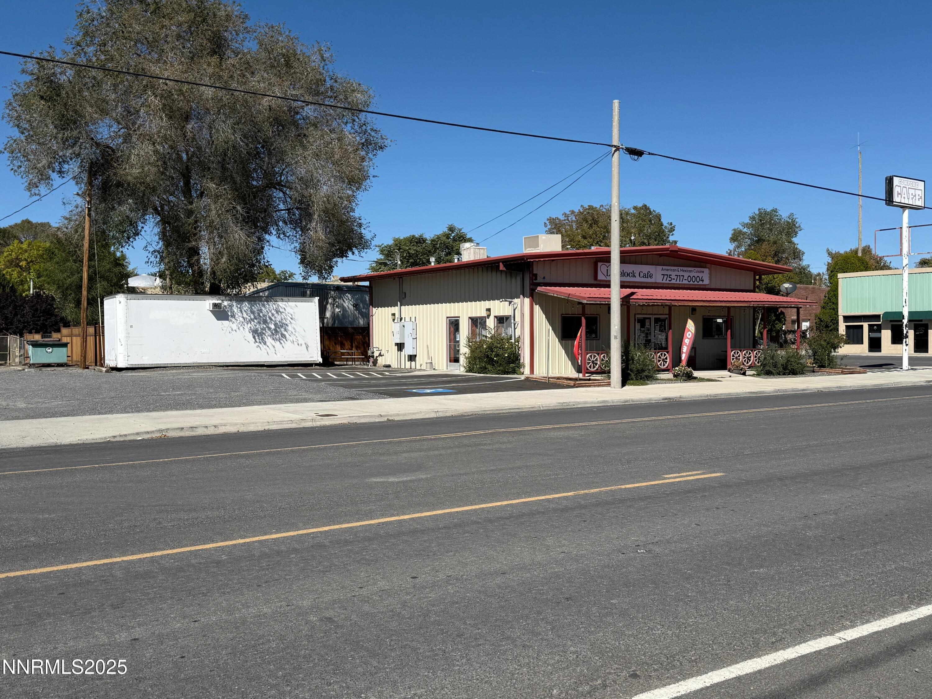 915 Cornell Avenue Property Photo 2