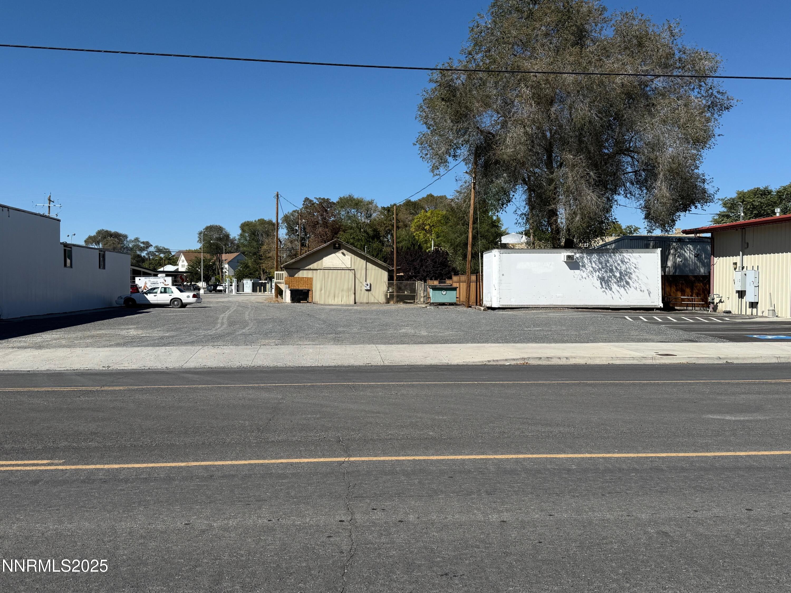 915 Cornell Avenue Property Photo 3