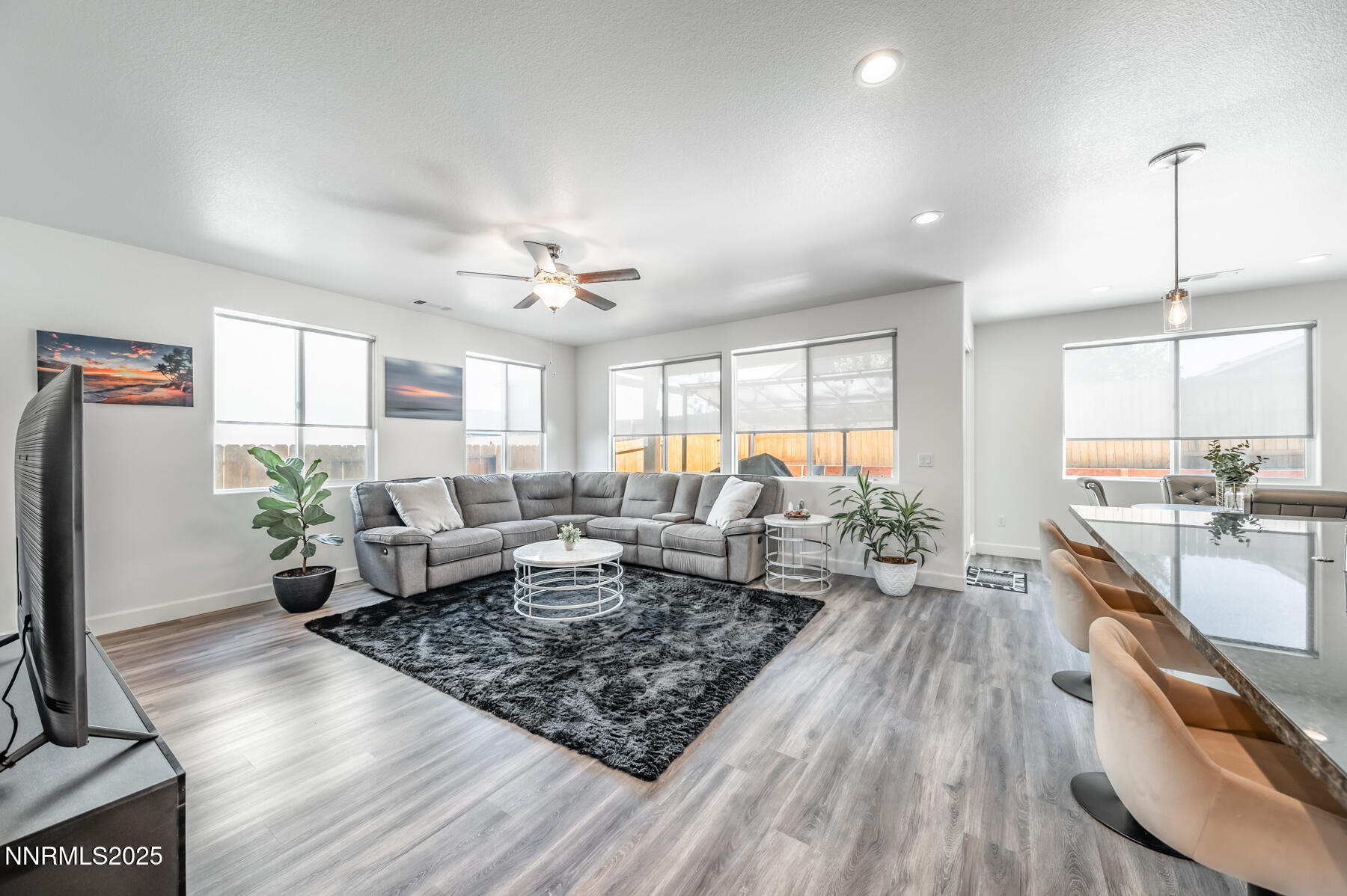 785 Garnet Way Property Photo 7