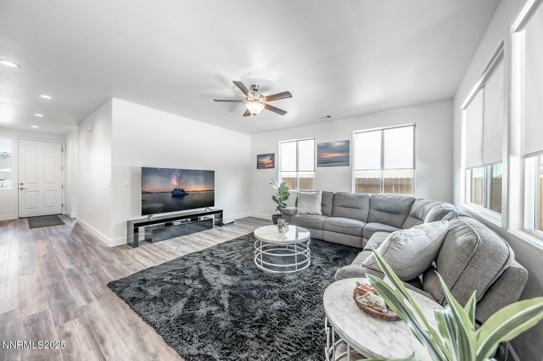 785 Garnet Way Property Photo 8