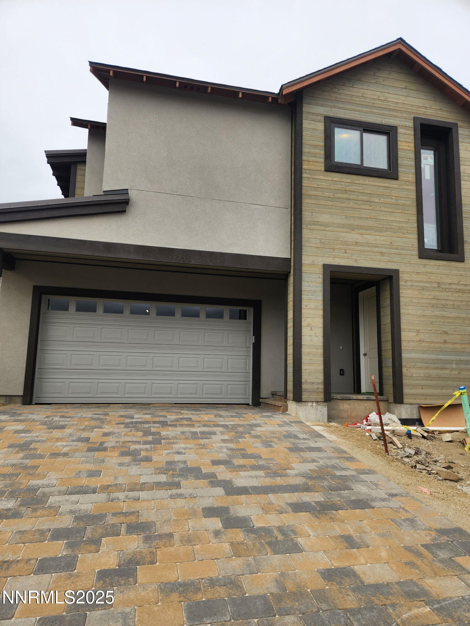 2922 Portrush Drive Property Photo 3