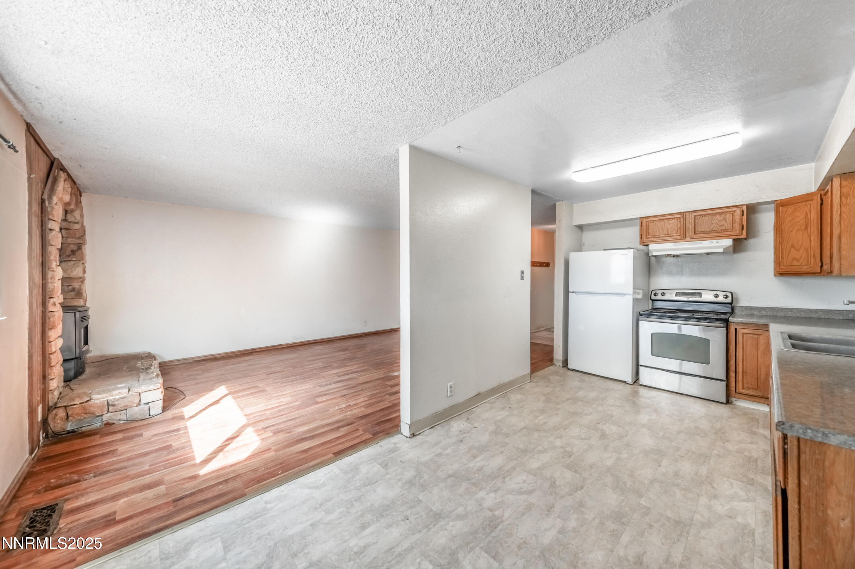 11890 Chesapeake Drive Property Photo 6