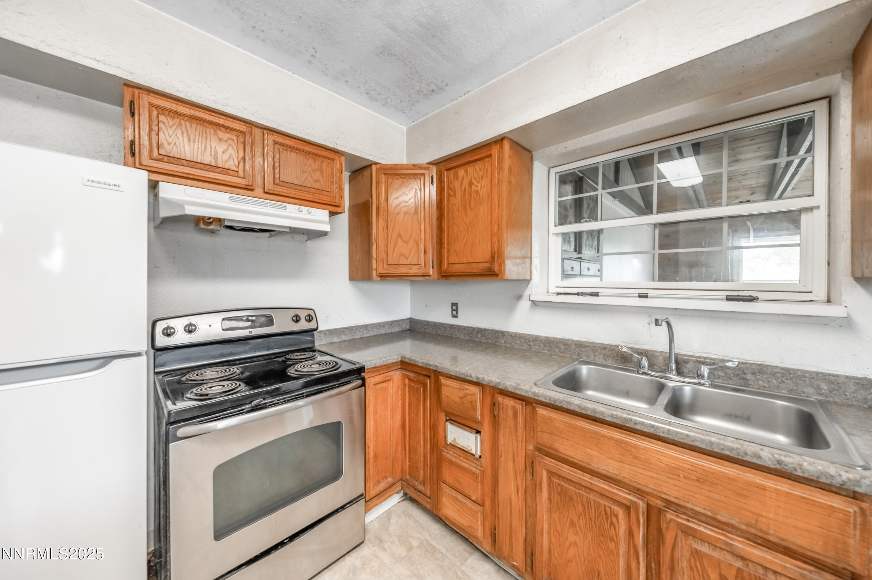 11890 Chesapeake Drive Property Photo 8