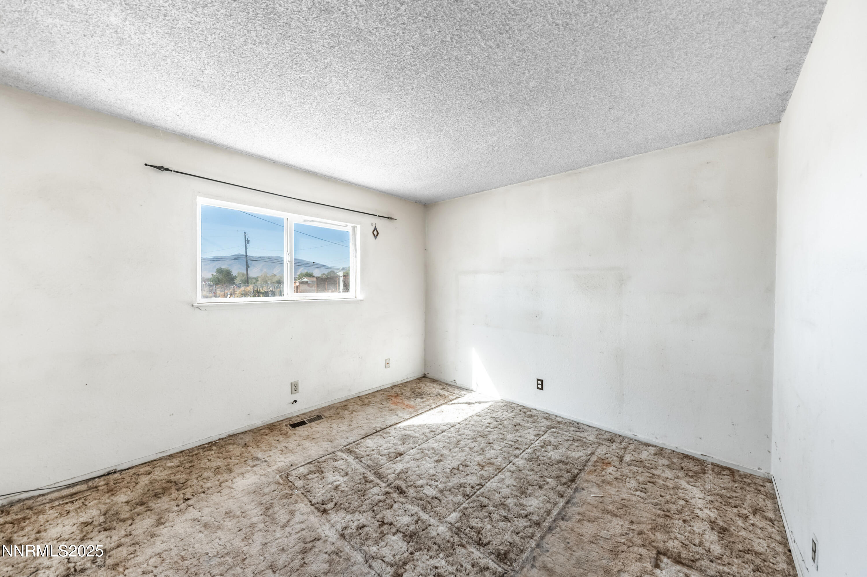 11890 Chesapeake Drive Property Photo 9