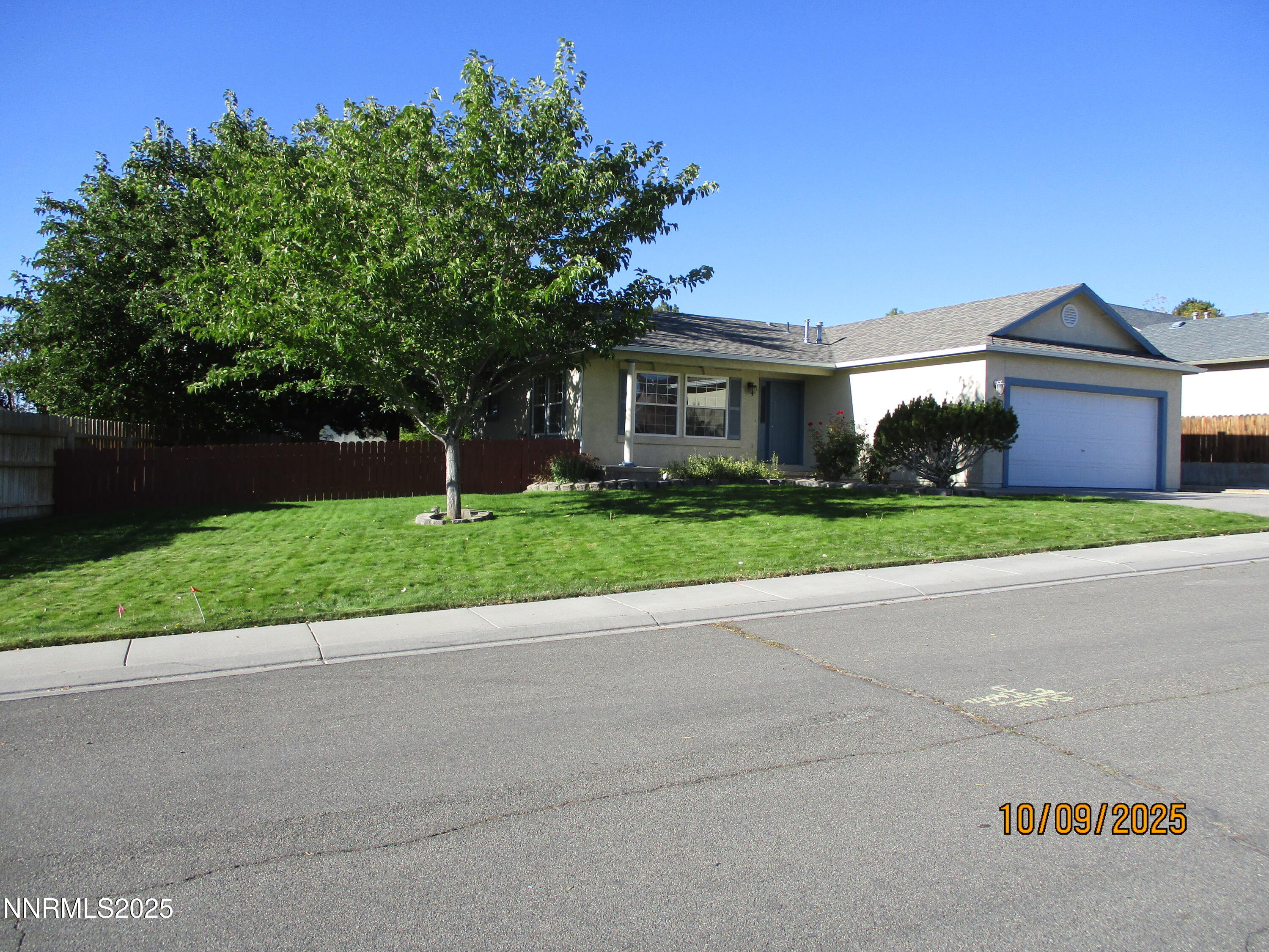 605 Castle Way Property Photo 1