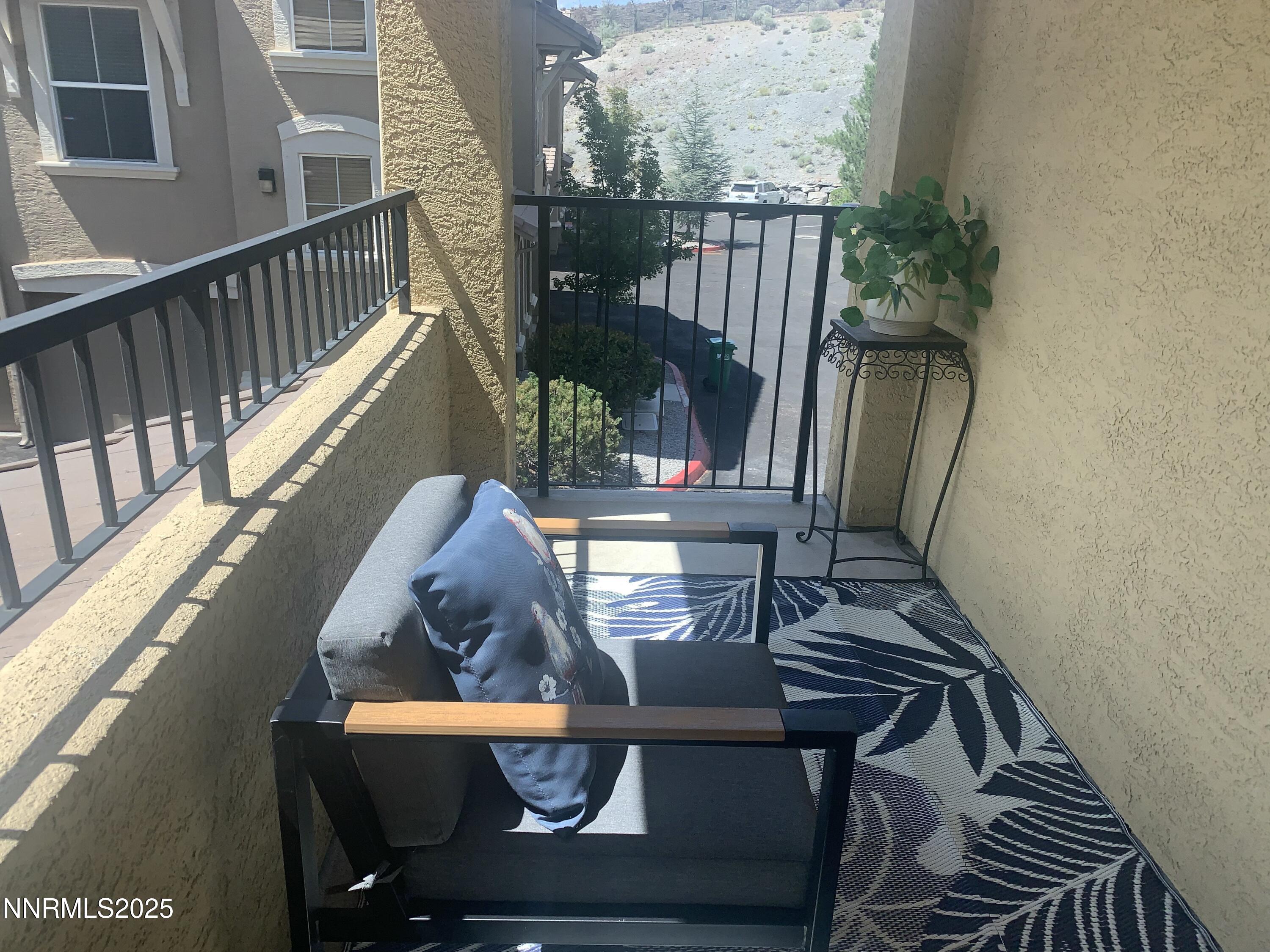 9050 Double R Boulevard Property Photo 19