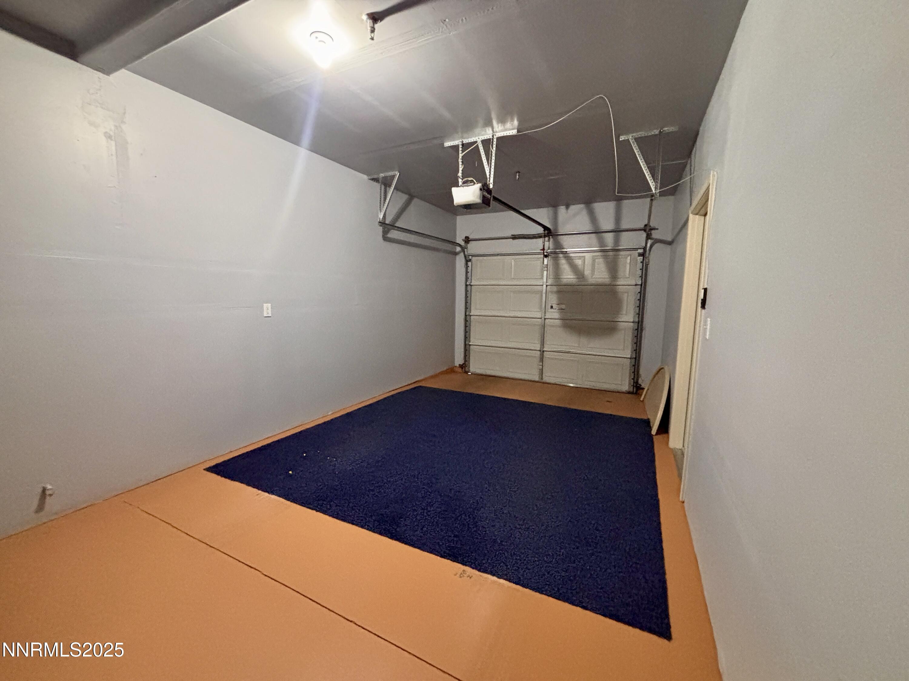 9050 Double R Boulevard Property Photo 21