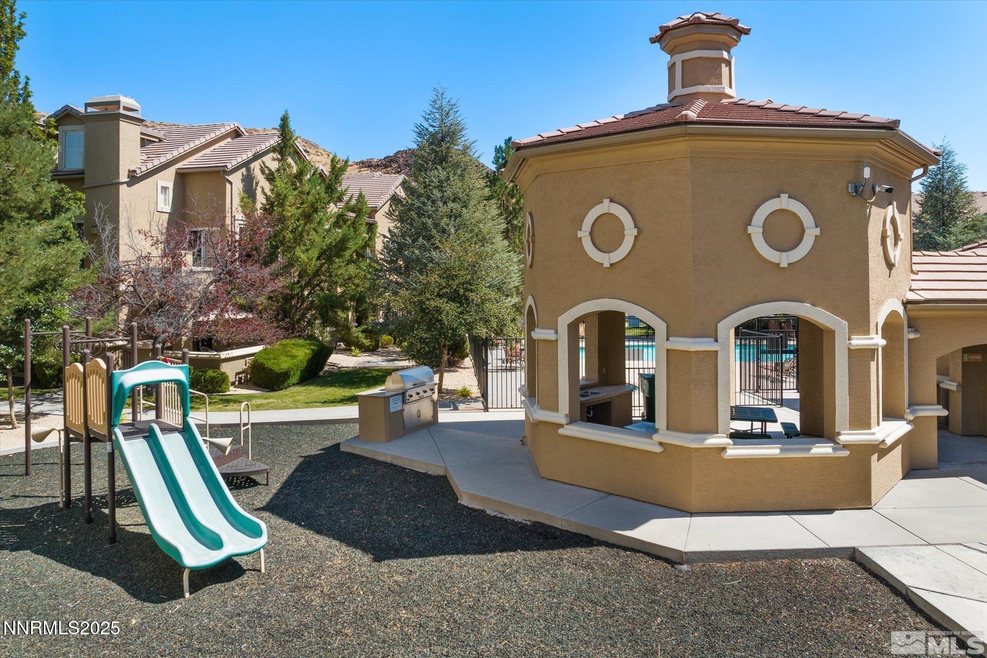 9050 Double R Boulevard Property Photo 28