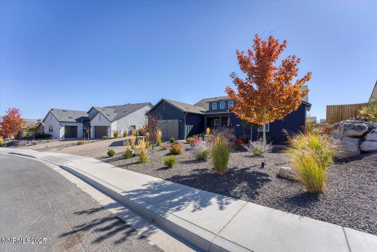 3252 Amaretto Way Property Photo 4