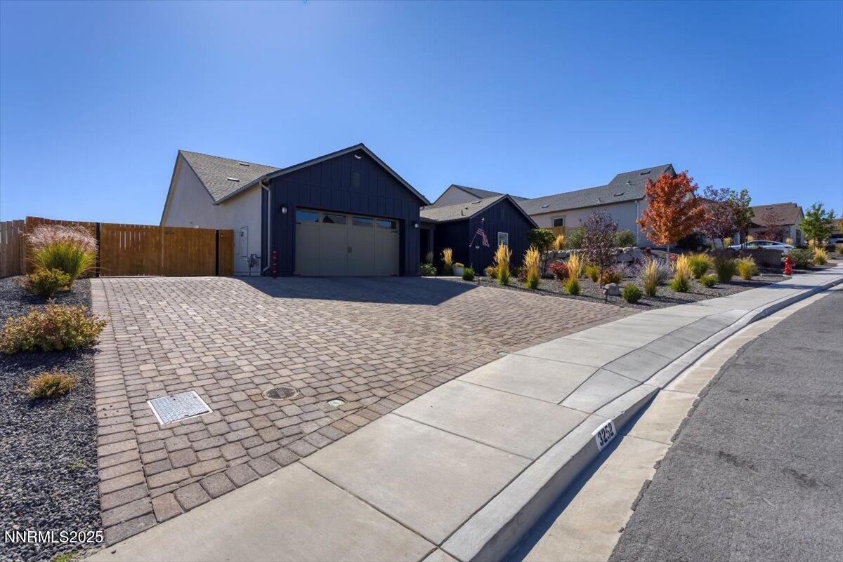 3252 Amaretto Way Property Photo 6