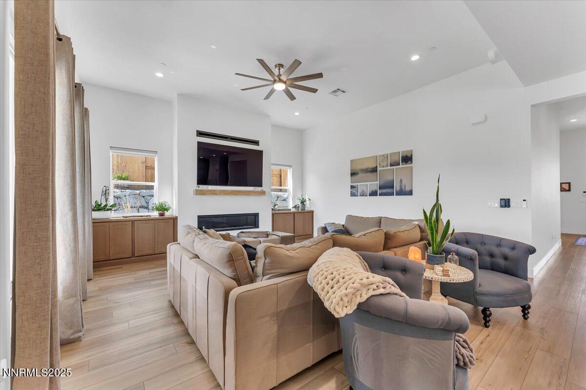 3252 Amaretto Way Property Photo 12