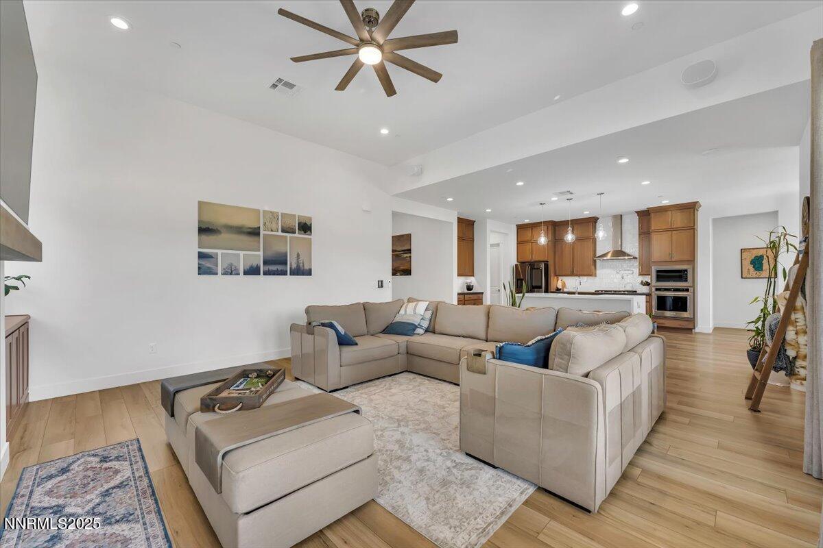 3252 Amaretto Way Property Photo 13