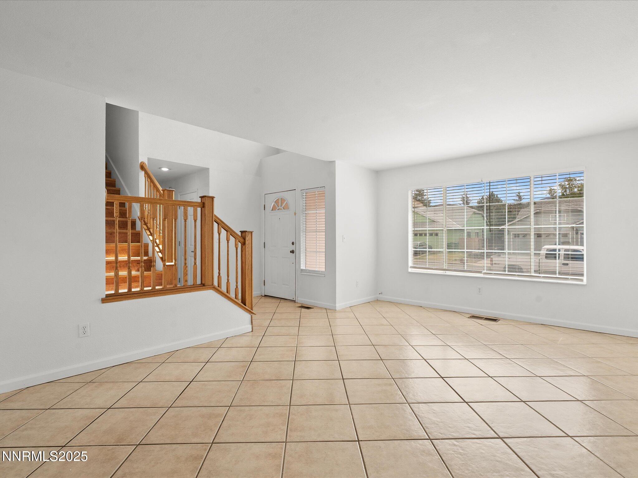 8031 Monterey Shores Drive Property Photo 11