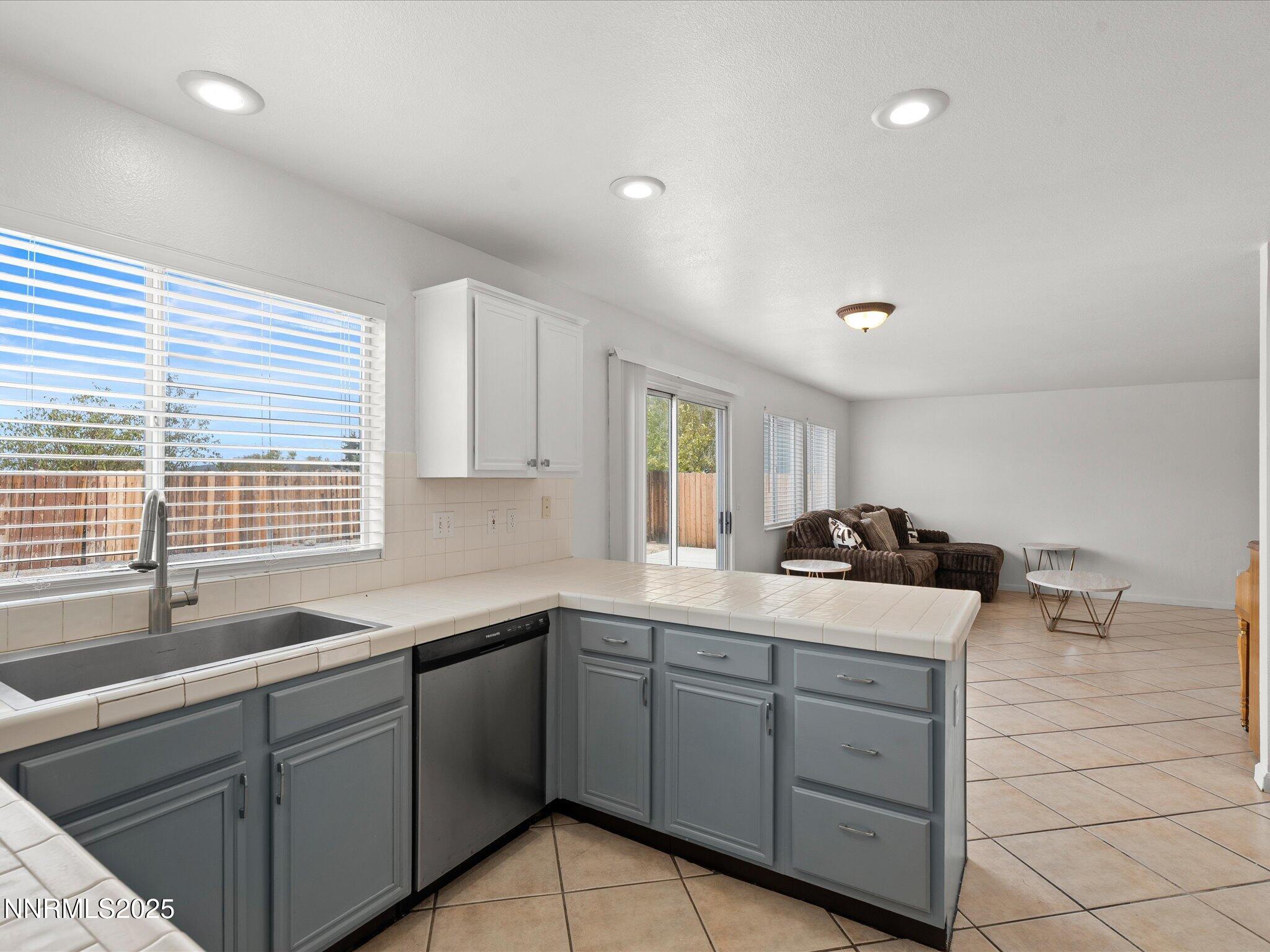 8031 Monterey Shores Drive Property Photo 13