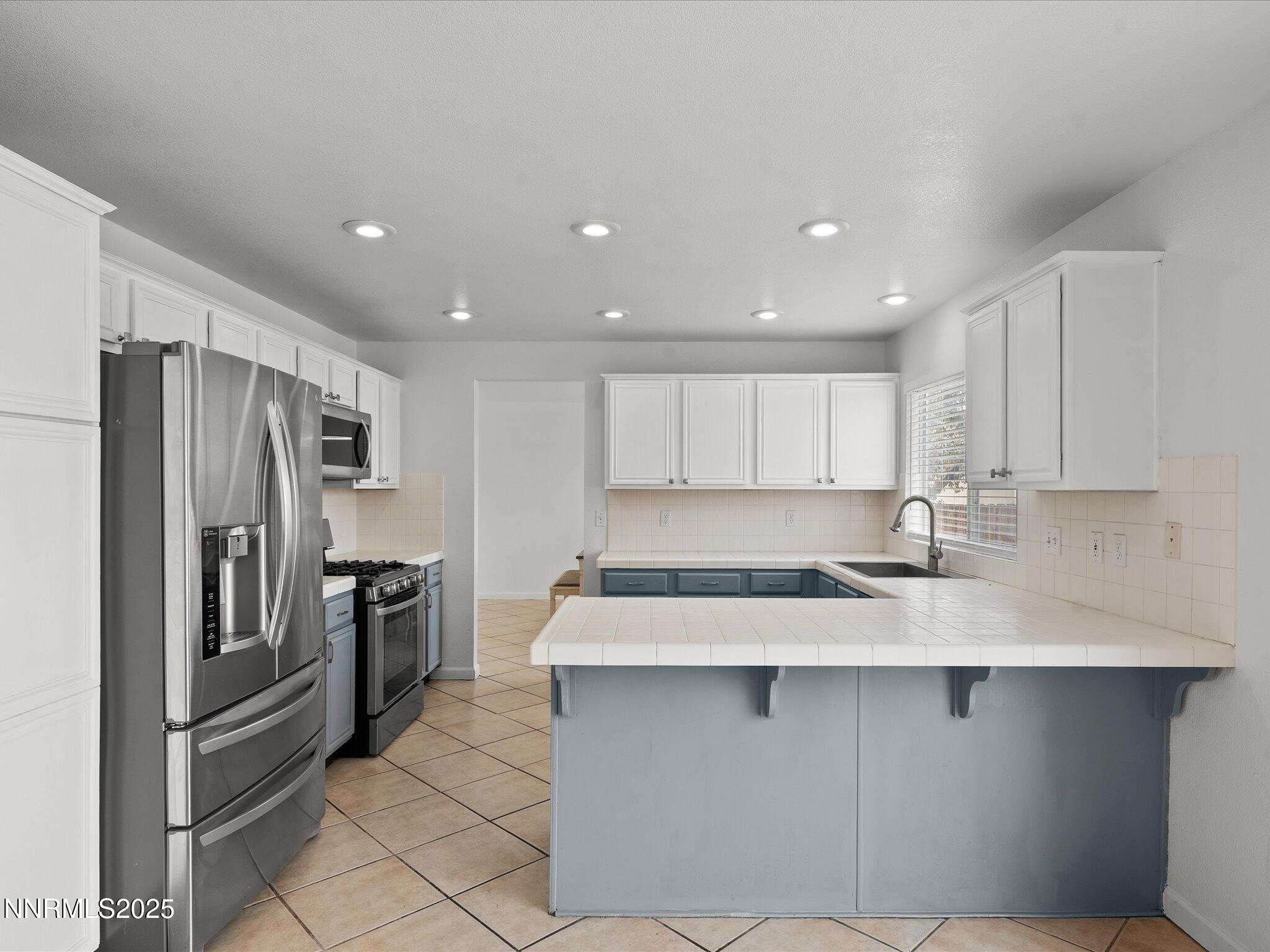 8031 Monterey Shores Drive Property Photo 16