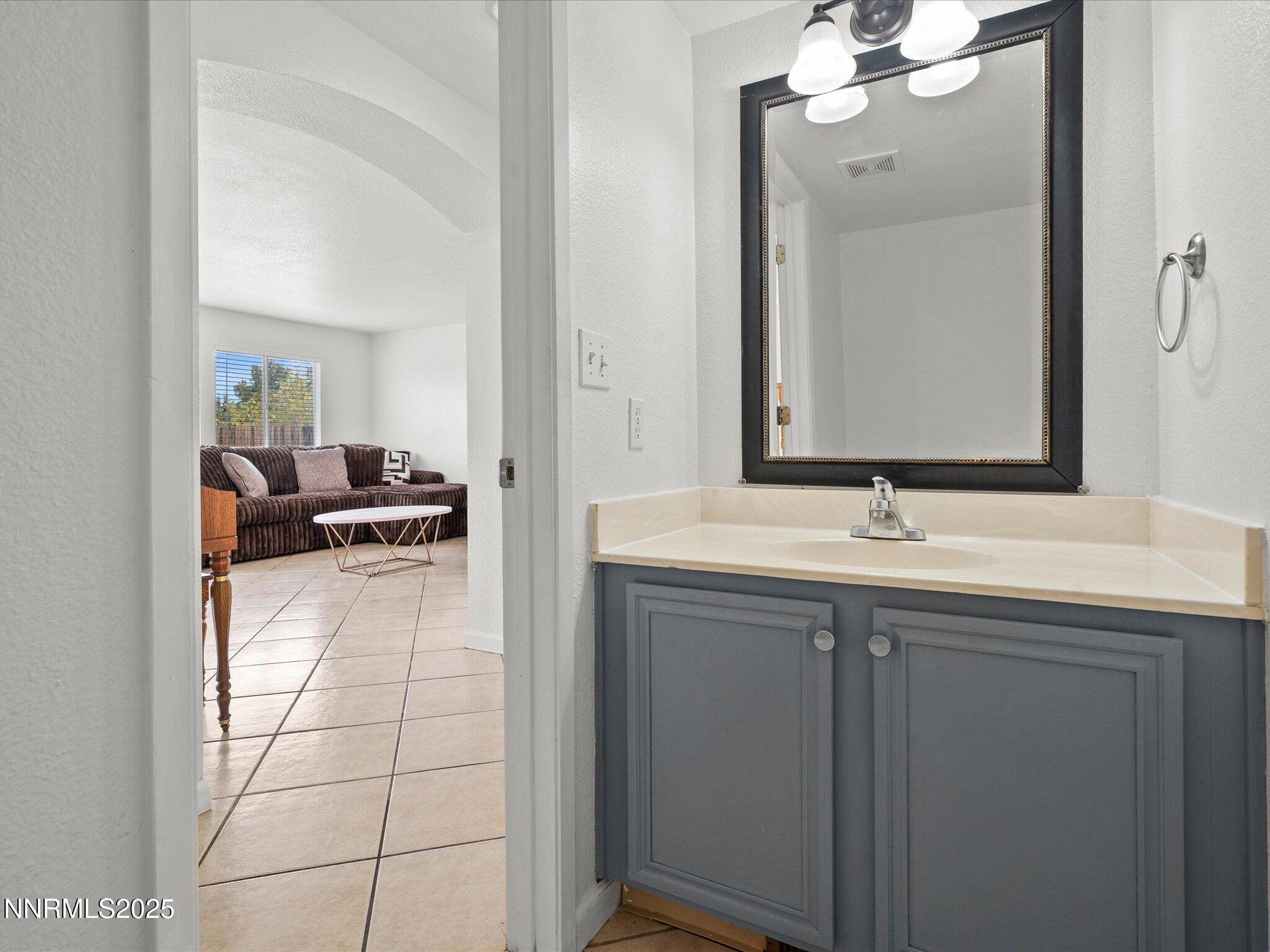 8031 Monterey Shores Drive Property Photo 21