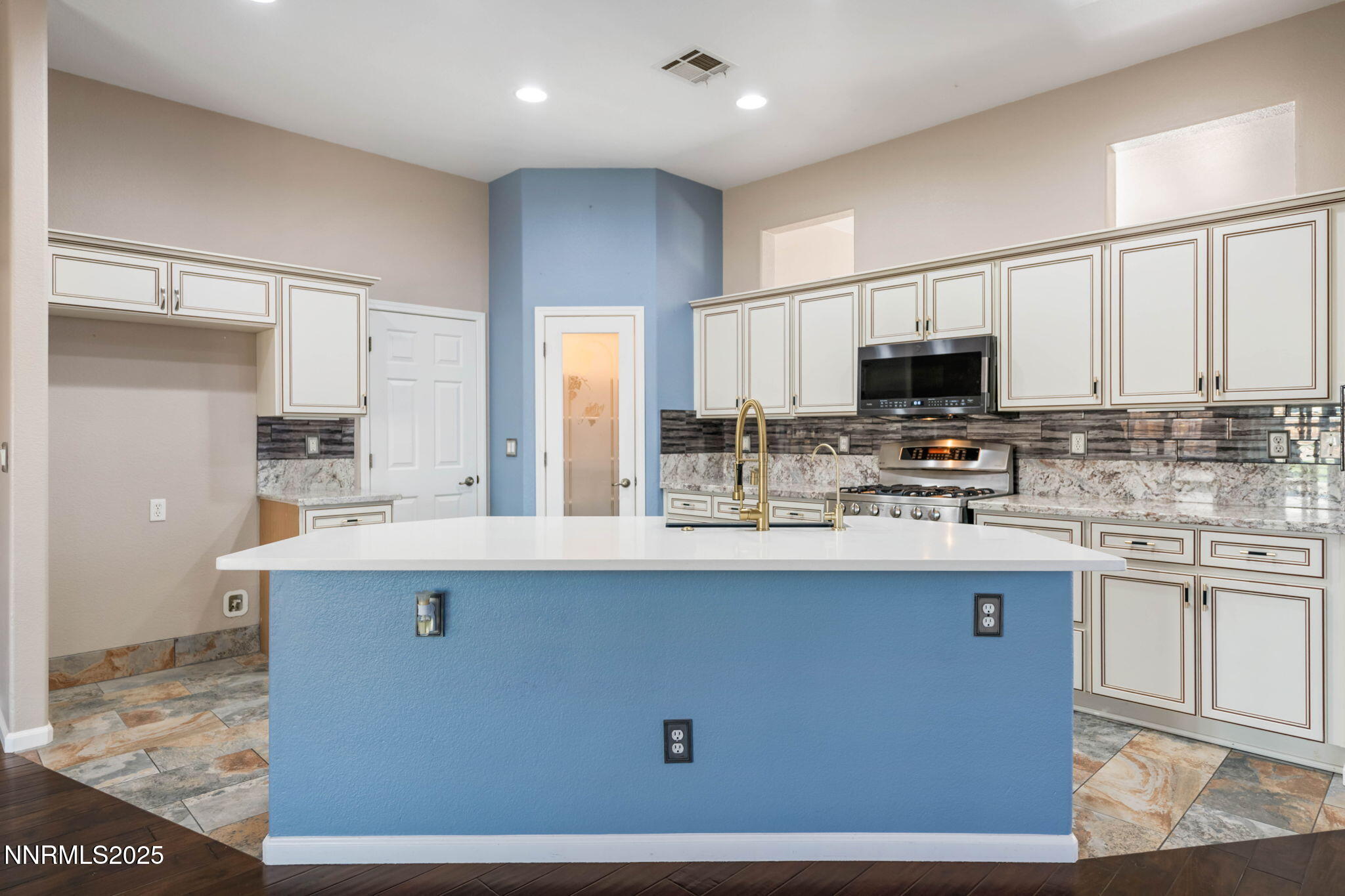 1498 Riverpark Parkway Property Photo 17