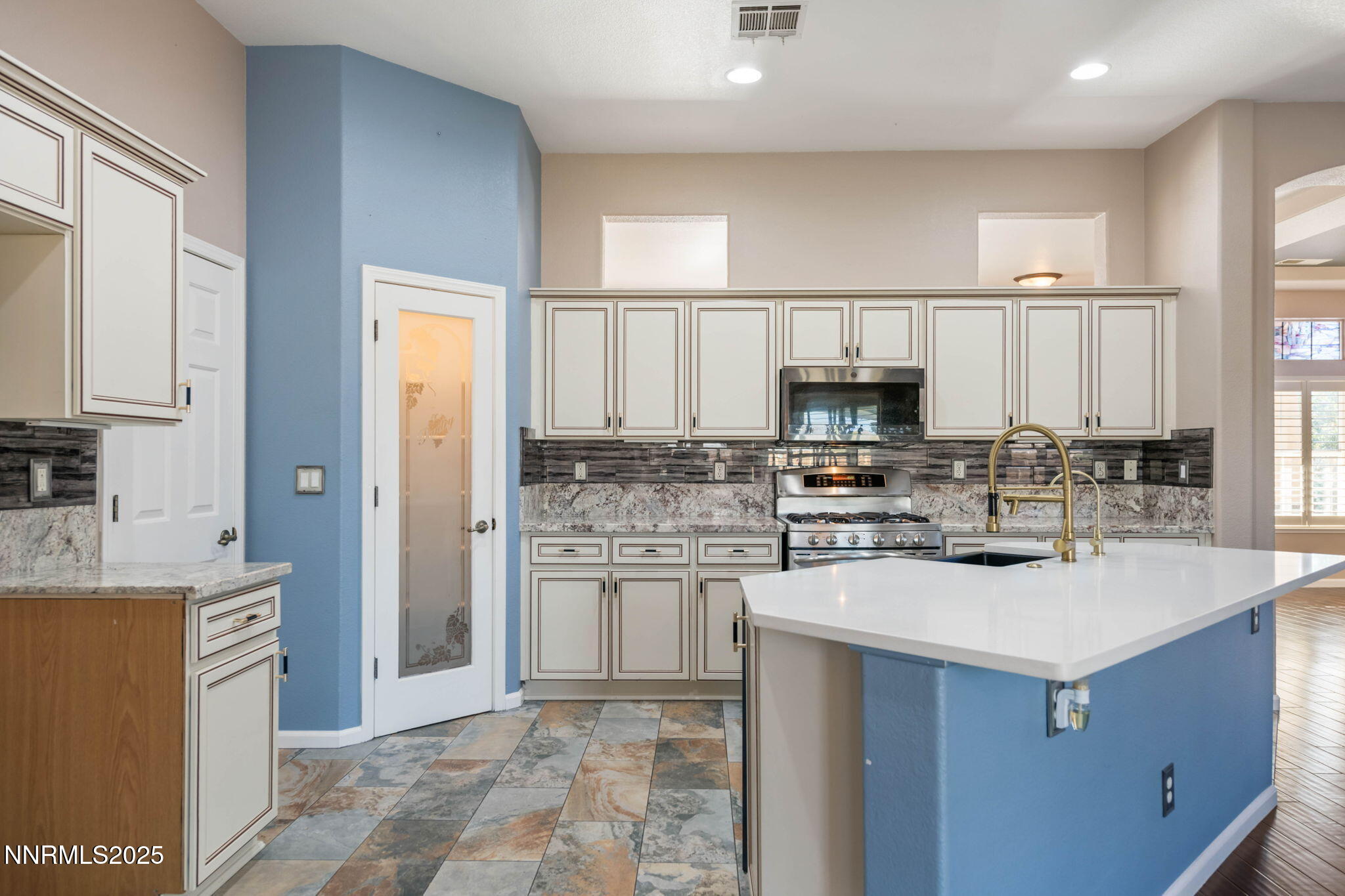 1498 Riverpark Parkway Property Photo 18