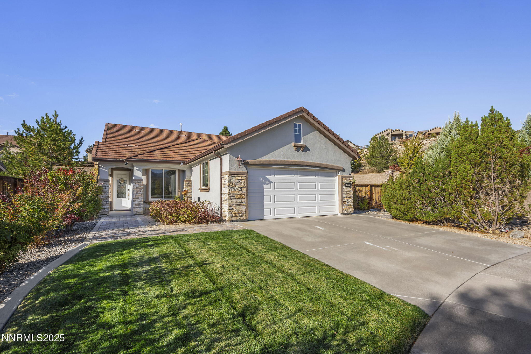 9105 Heritage Ridge Court Property Photo 1