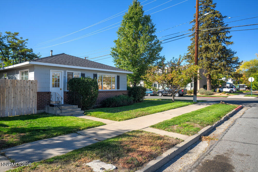 80 Locust Street Property Photo 20