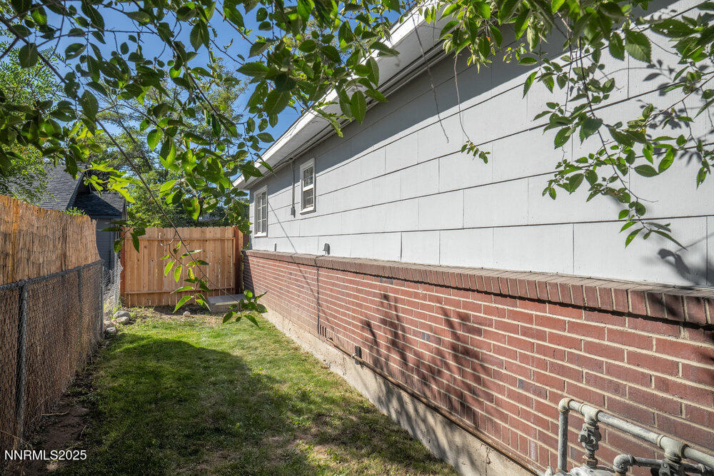 80 Locust Street Property Photo 44