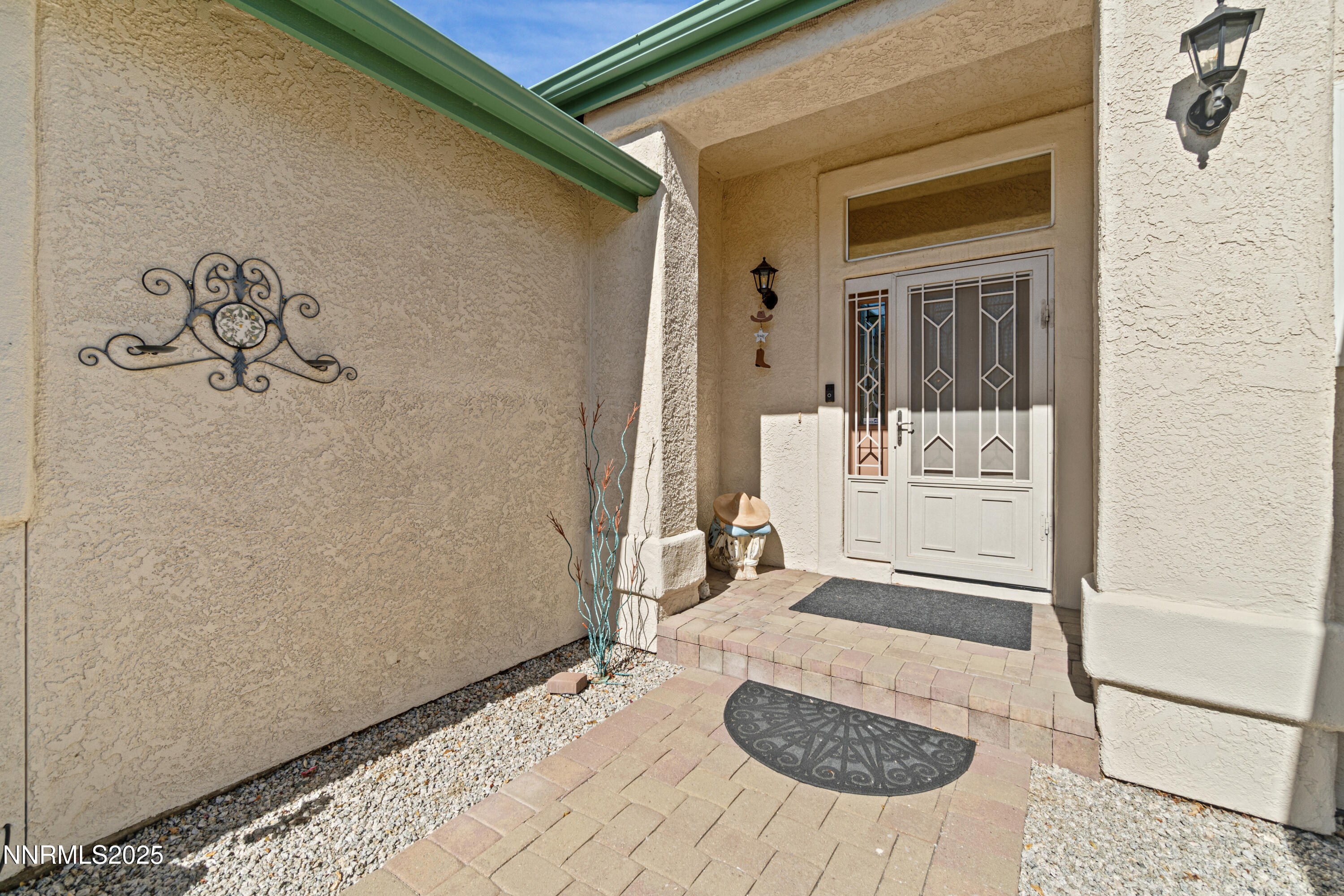 1216 Pleasantview Drive Property Photo 4