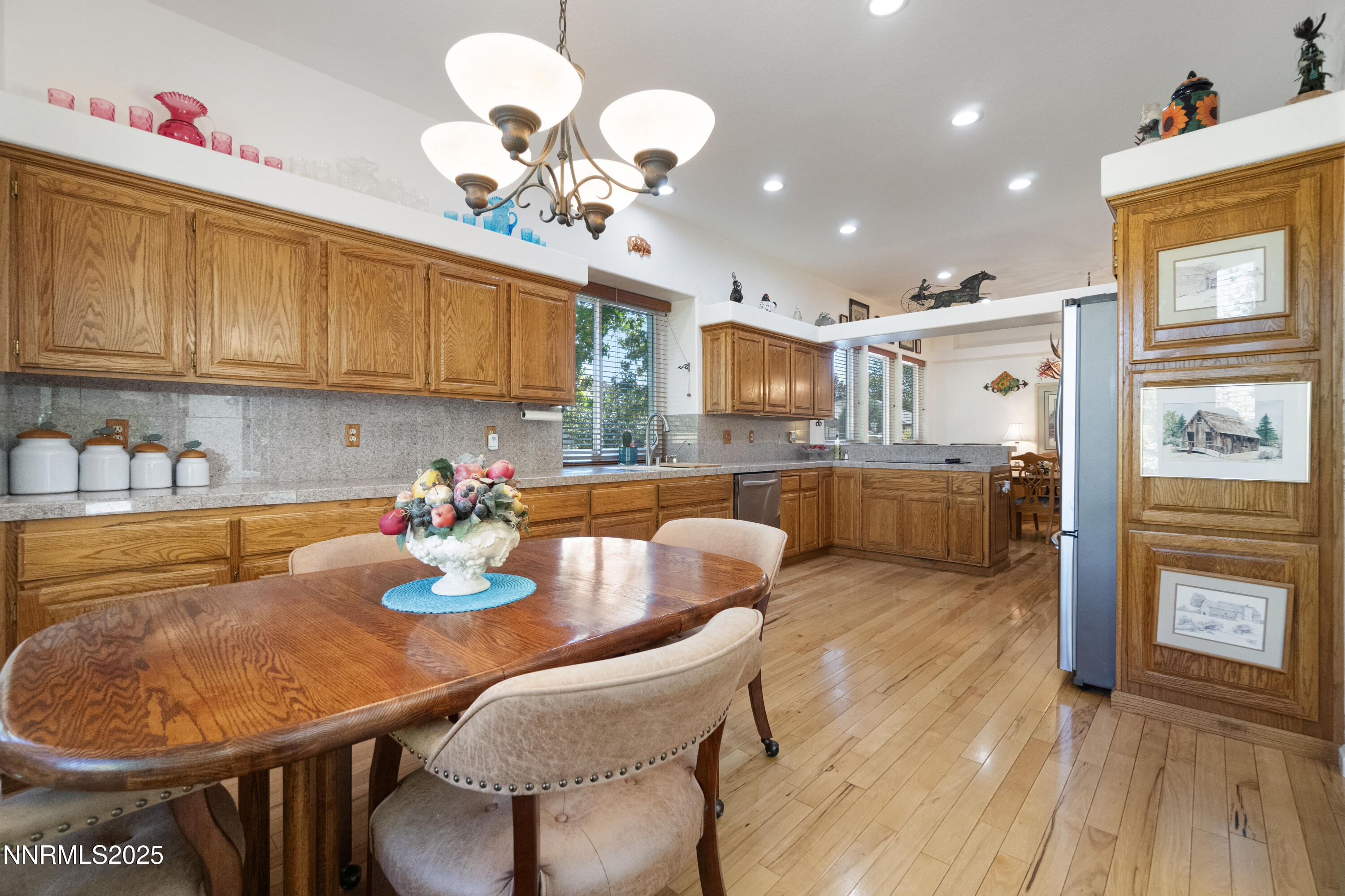 1216 Pleasantview Drive Property Photo 10