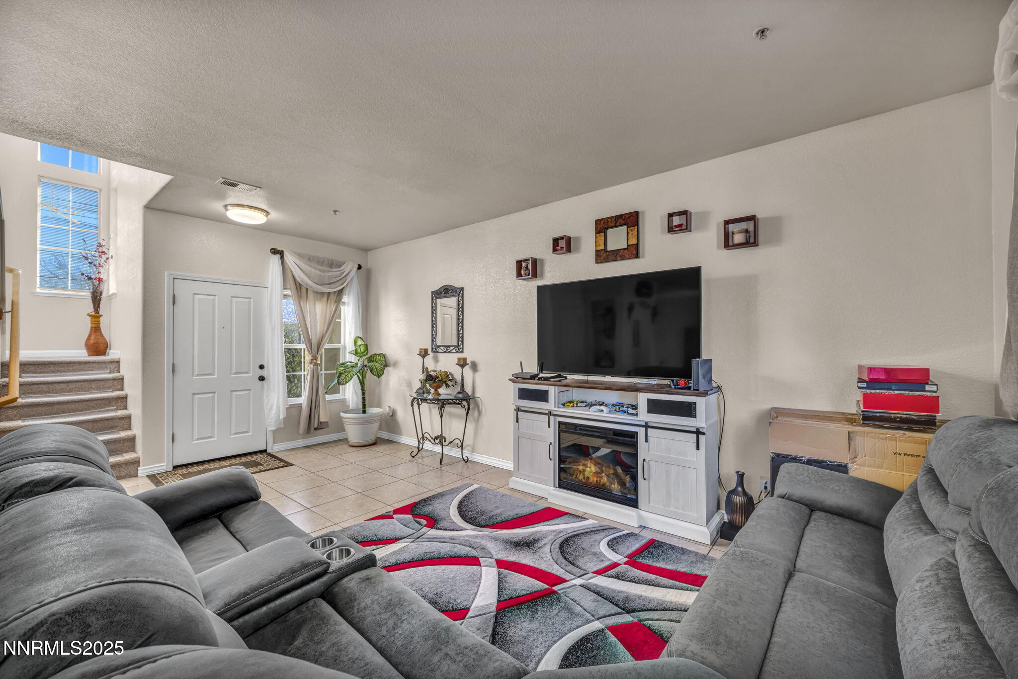 2479 Napoli Drive Property Photo 5