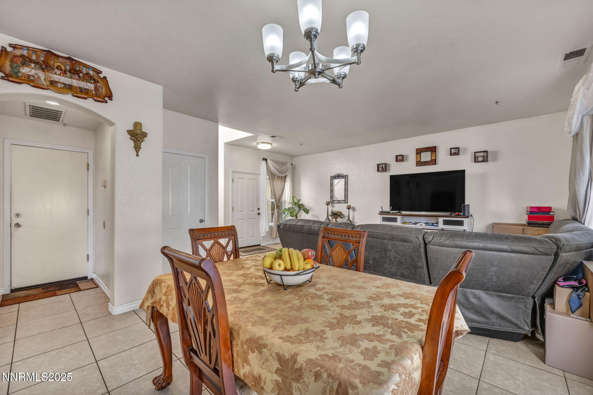 2479 Napoli Drive Property Photo 9