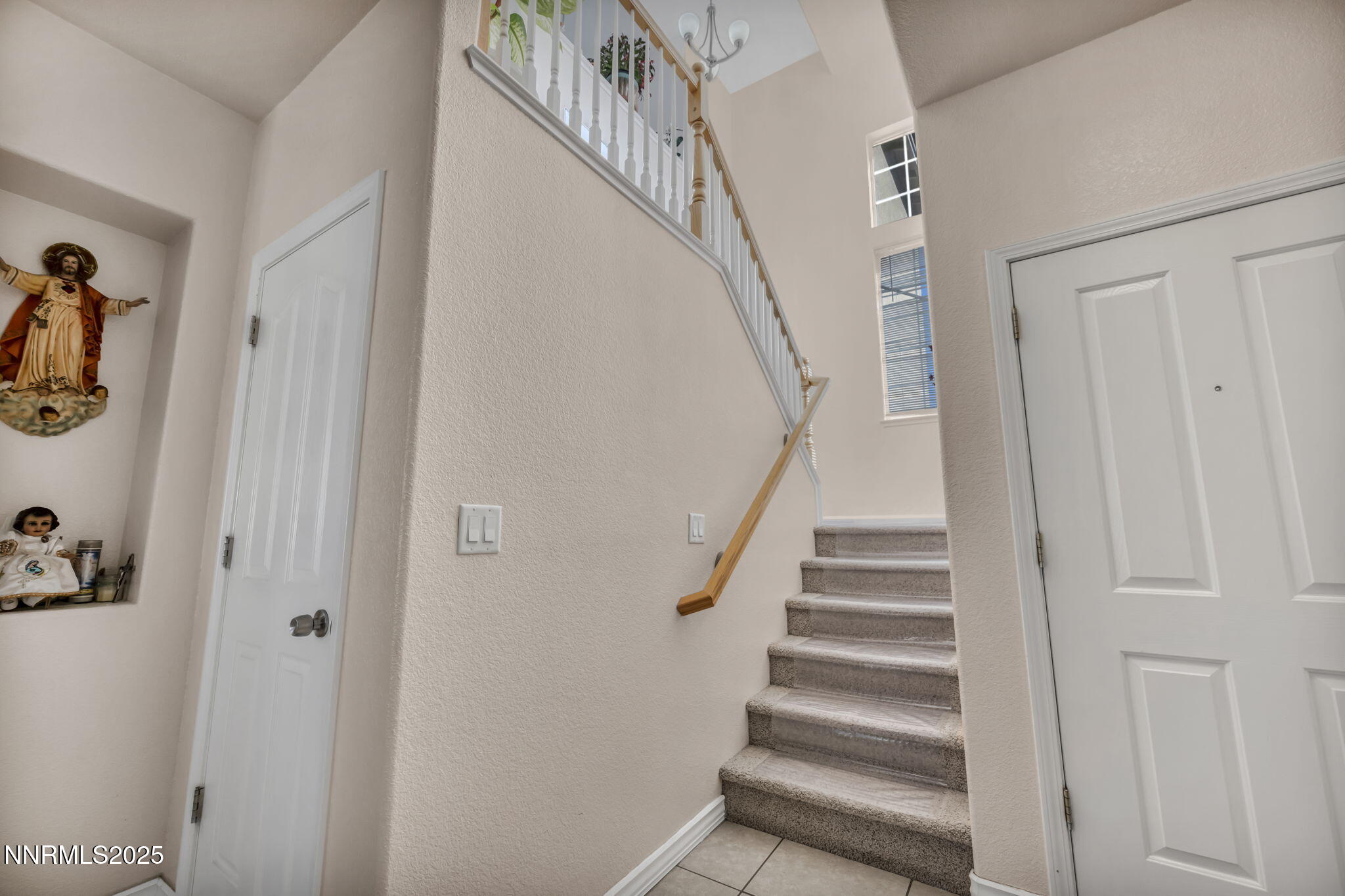 2479 Napoli Drive Property Photo 13